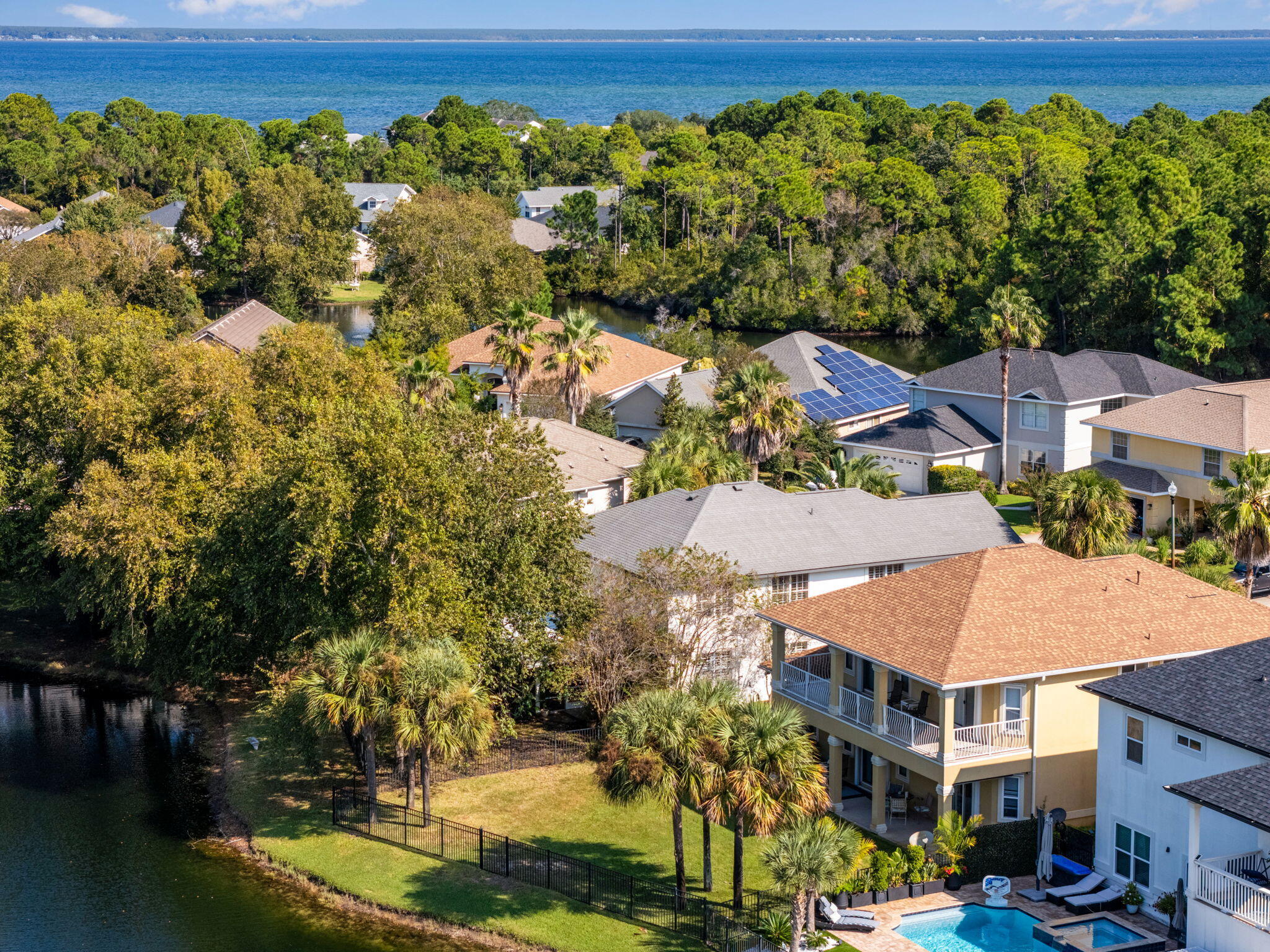 EMERALD LAKES PH III - Residential