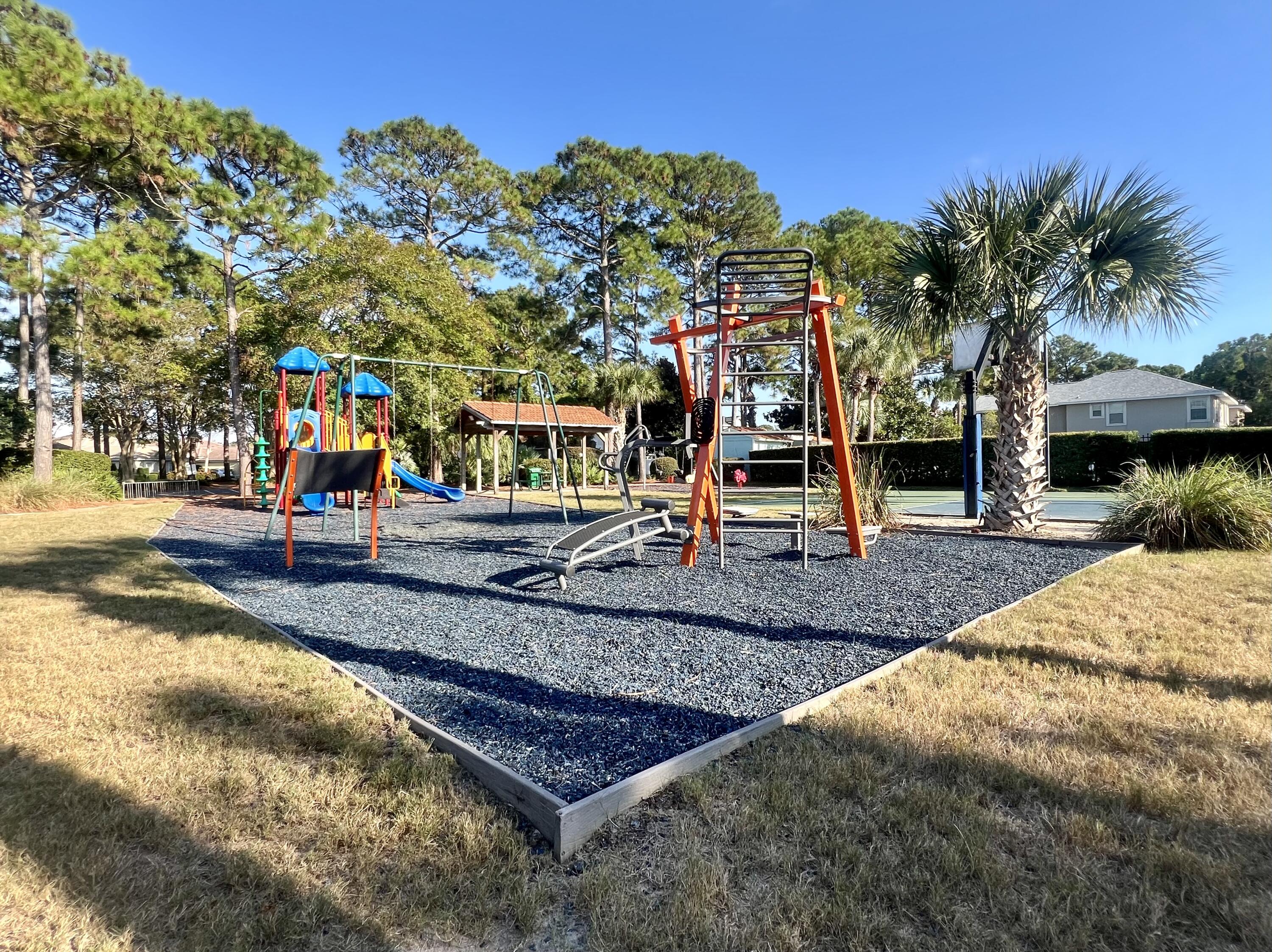 EMERALD LAKES PH III - Residential