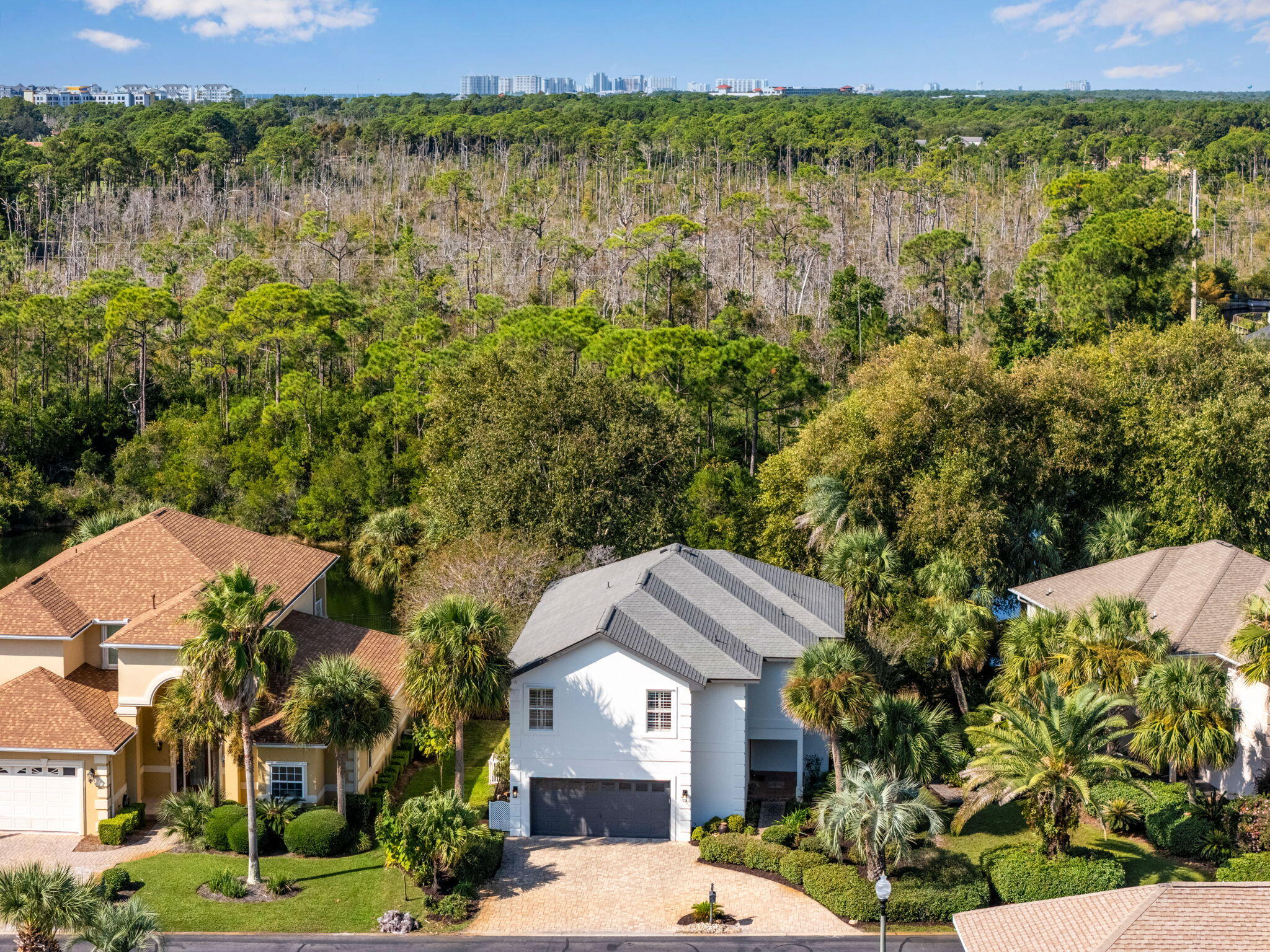 EMERALD LAKES PH III - Residential