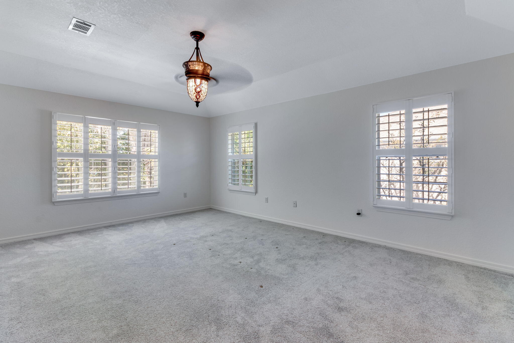 EMERALD LAKES PH III - Residential