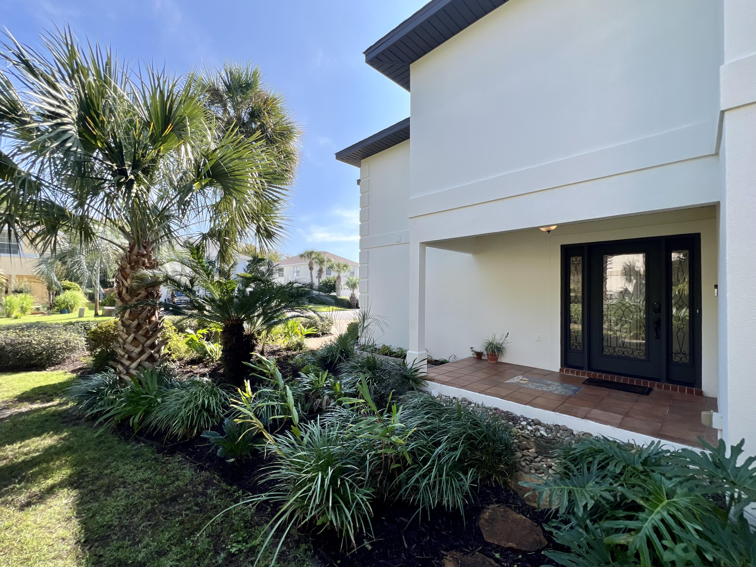 EMERALD LAKES PH III - Residential