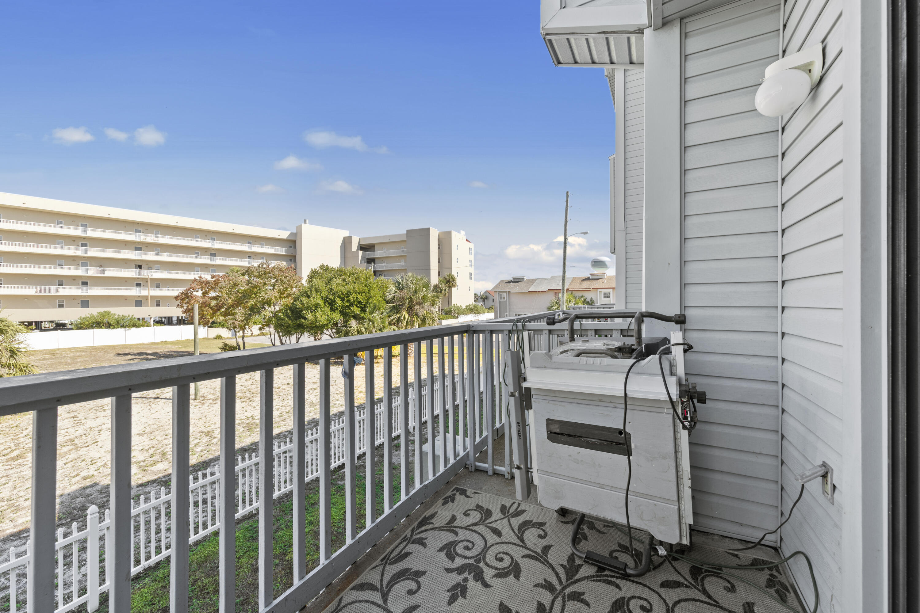 COMMODORES LANDING - Residential