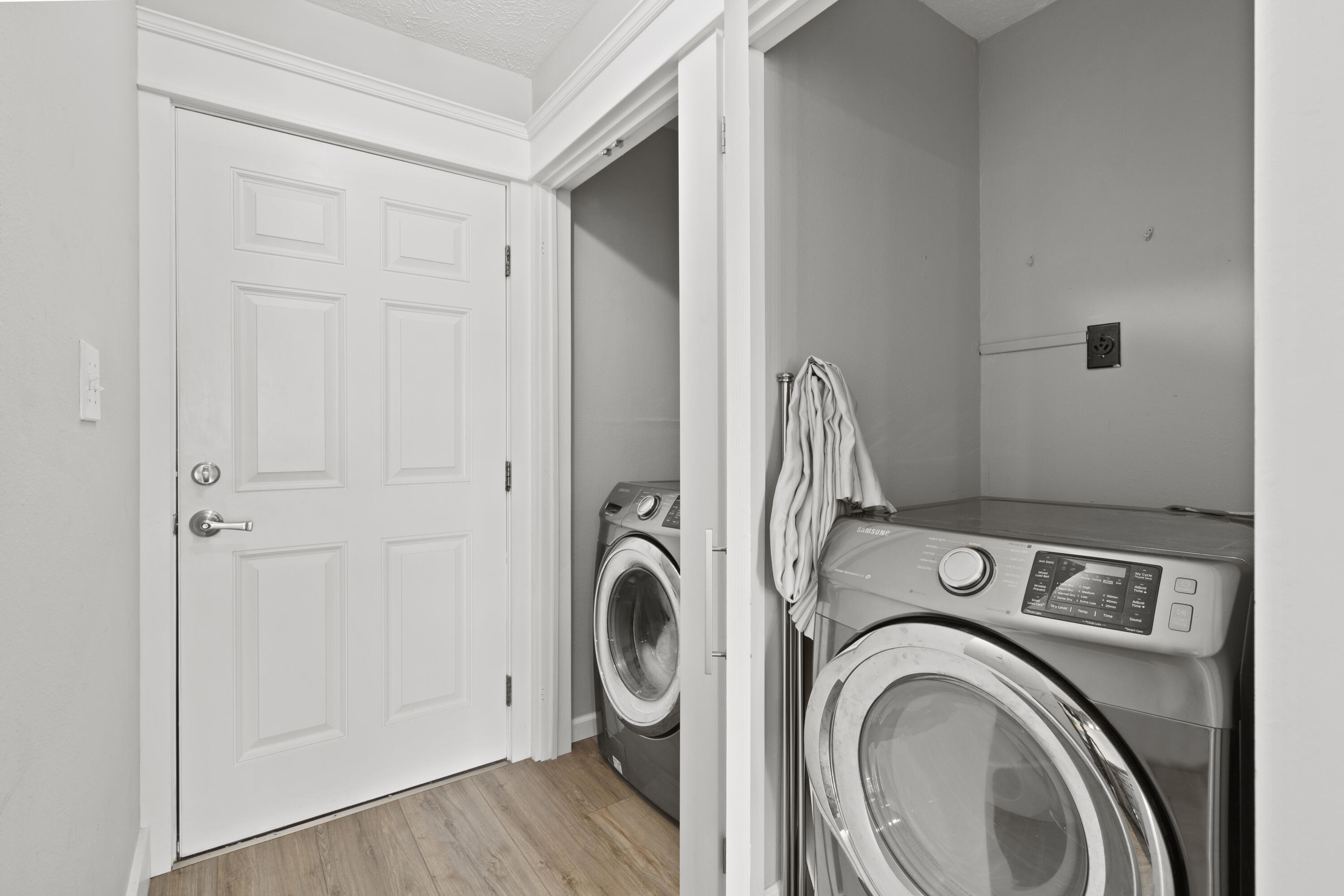 COMMODORES LANDING - Residential