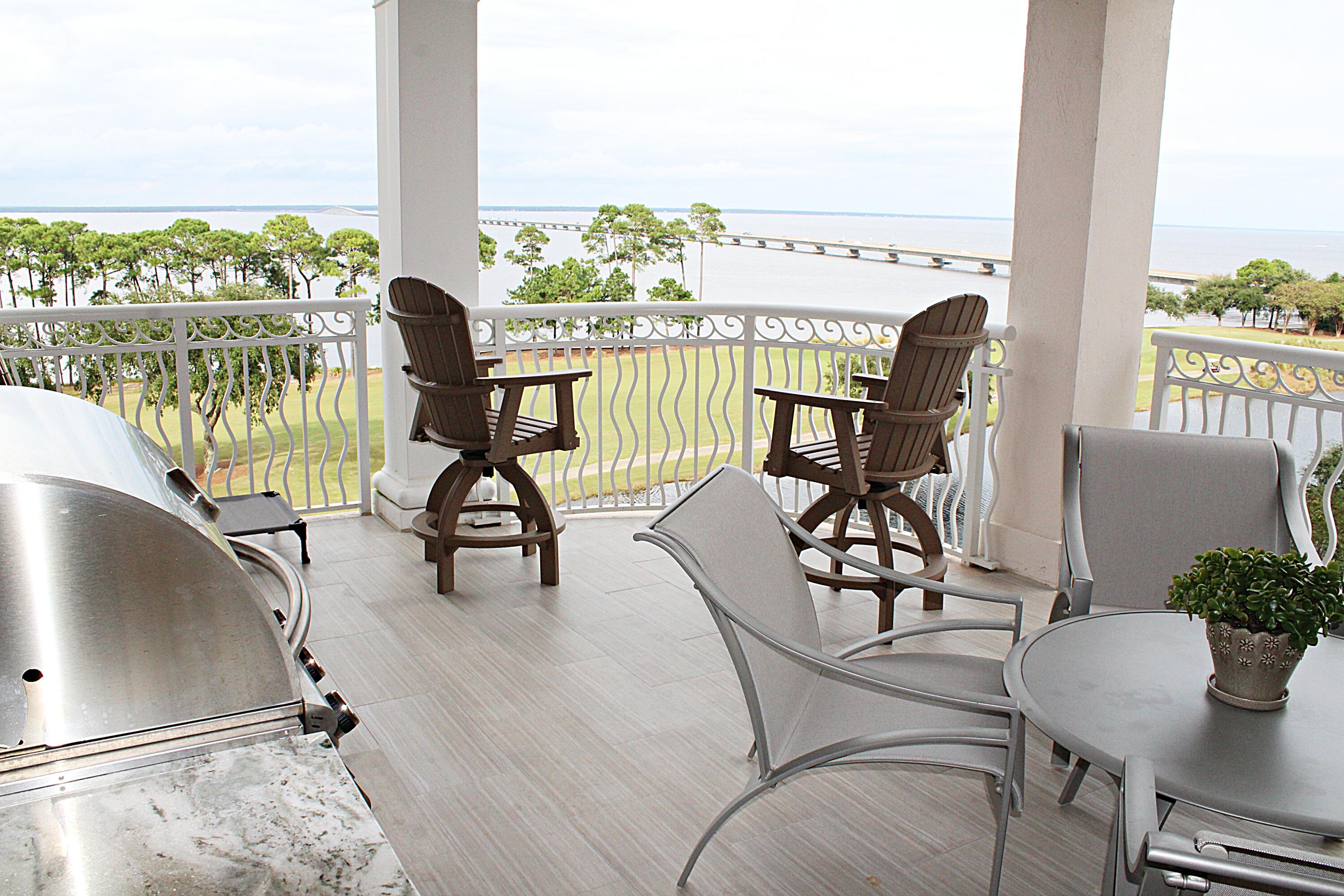 ONE WATER PLACE AT KELLY PLANTATION - Residential