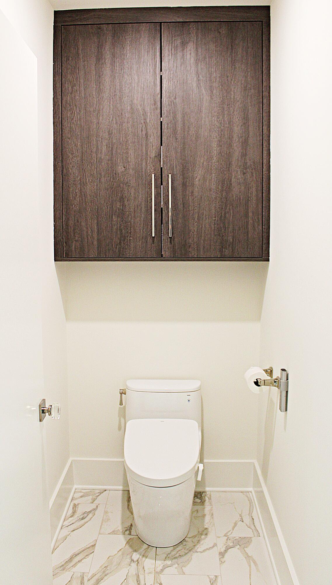 ONE WATER PLACE AT KELLY PLANTATION - Residential