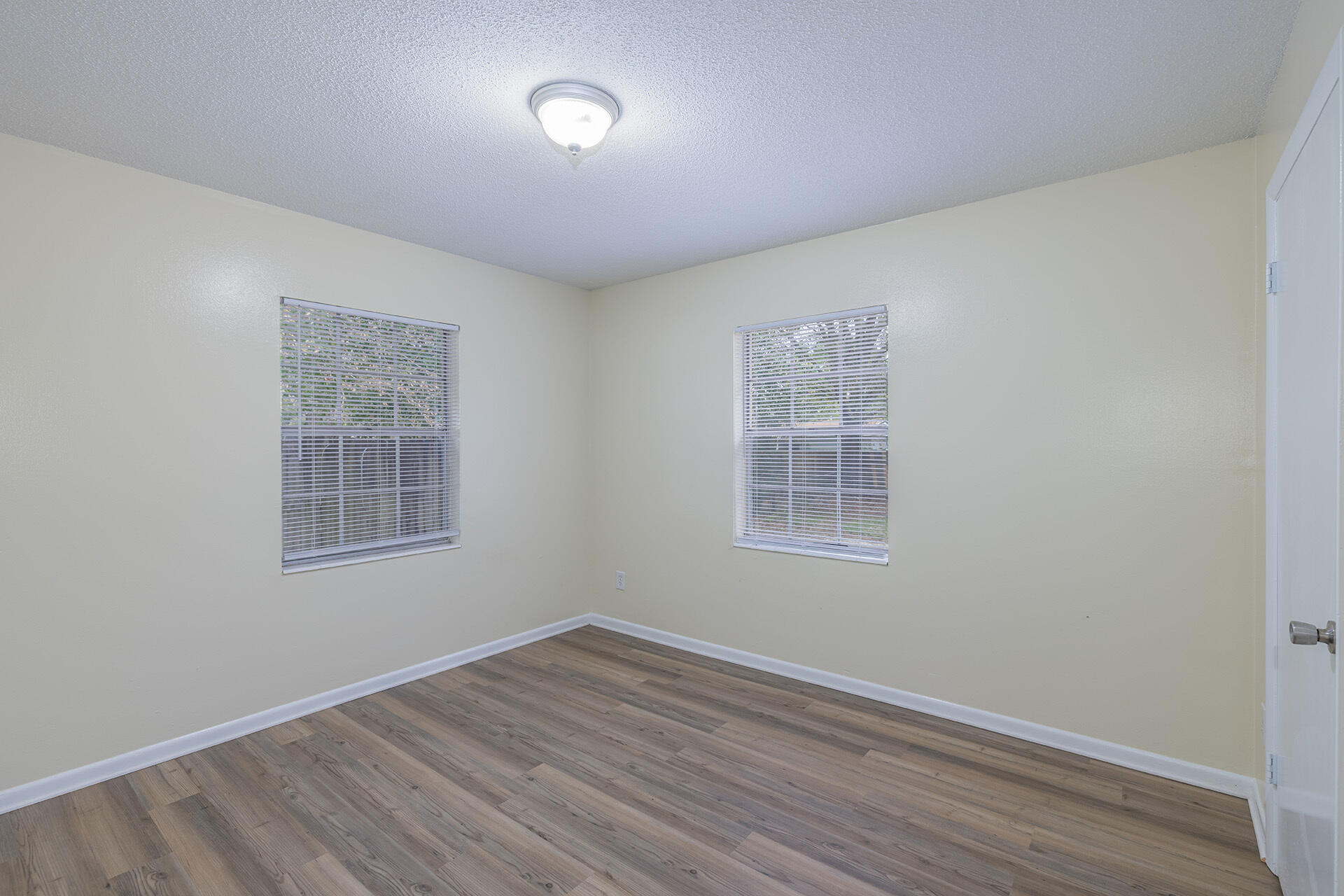 MID PINES - Residential