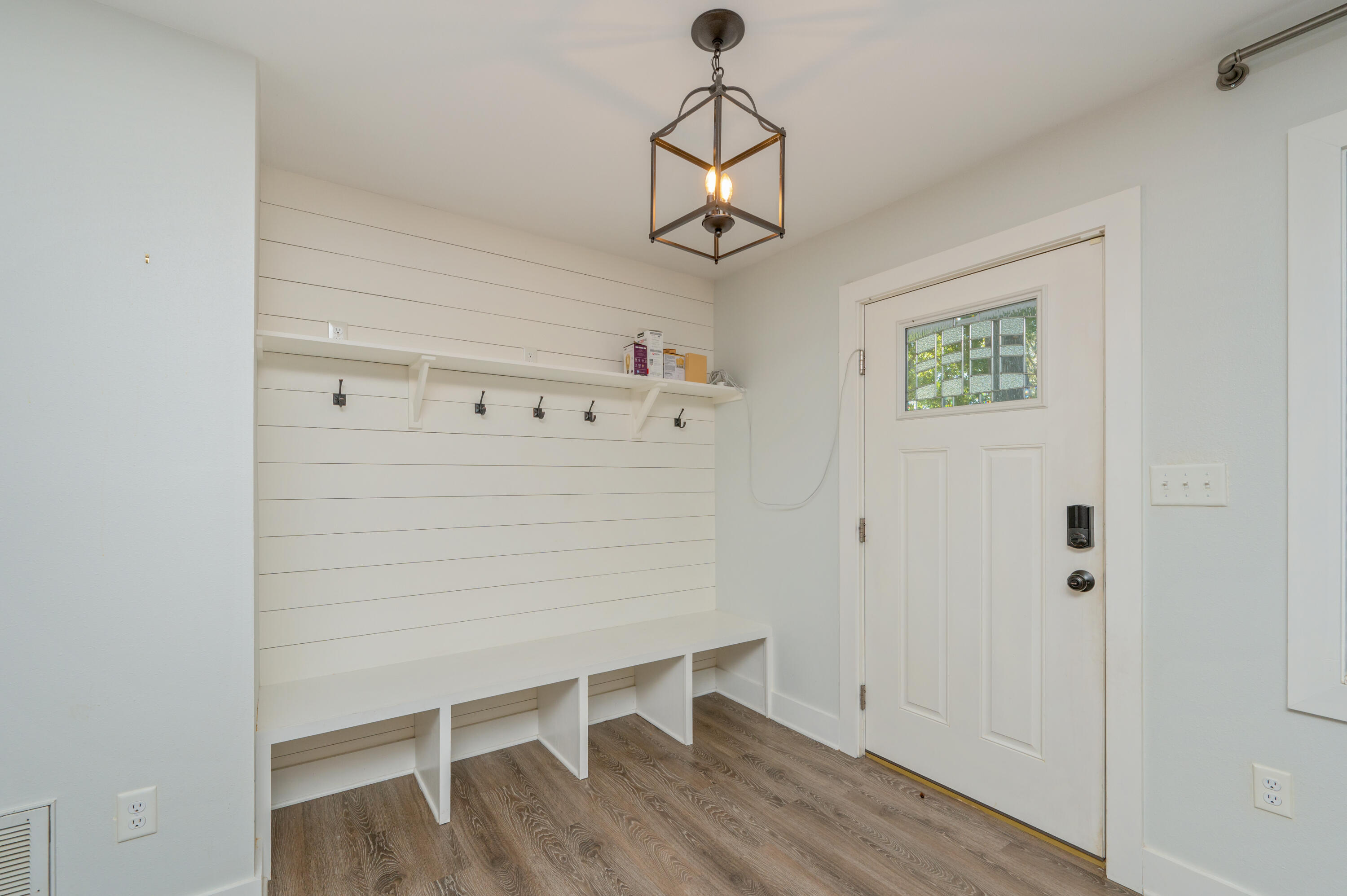 BAYOU WOODS 1ST ADDN - Residential Lease