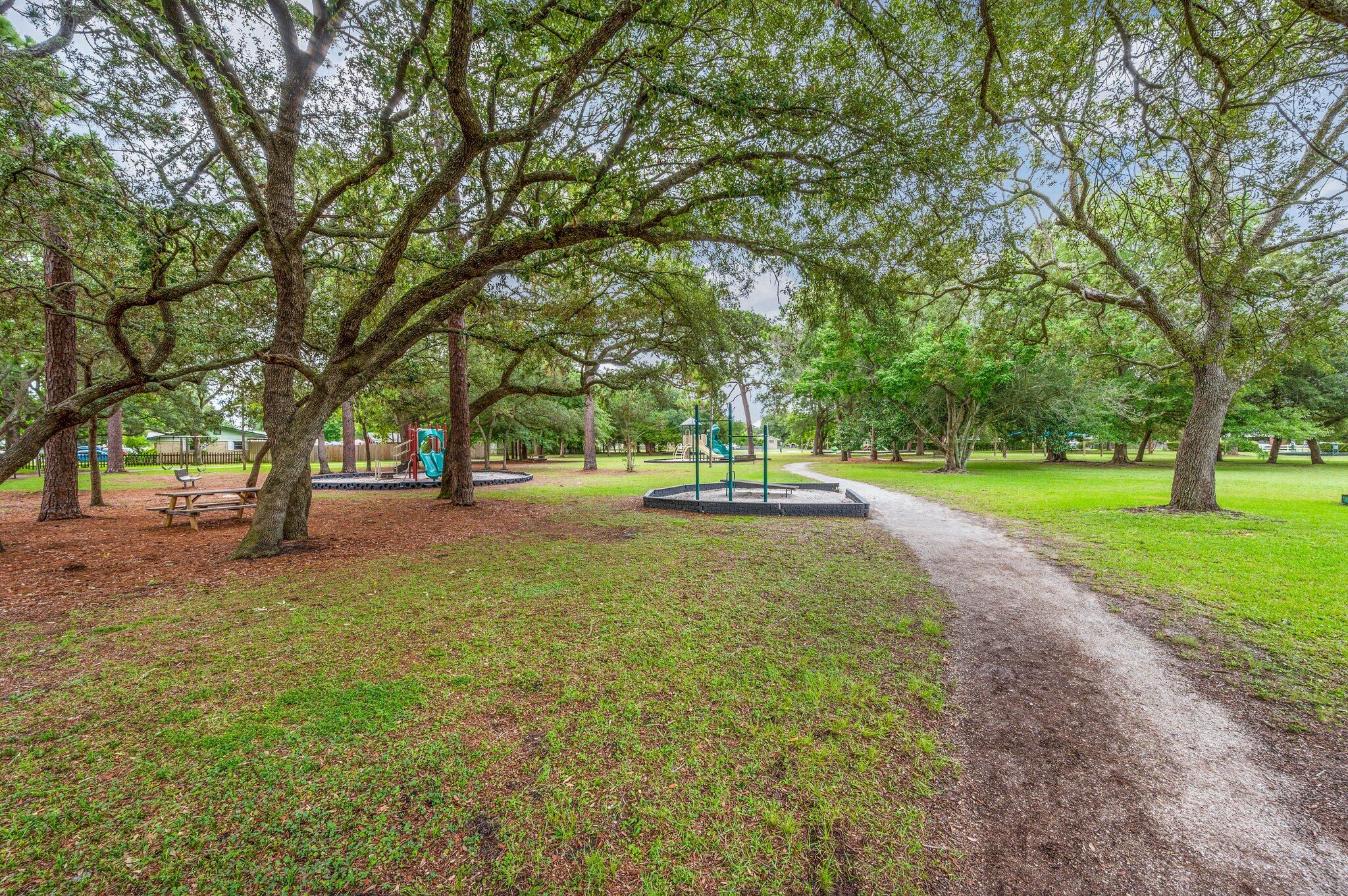 BAYOU WOODS 1ST ADDN - Residential Lease