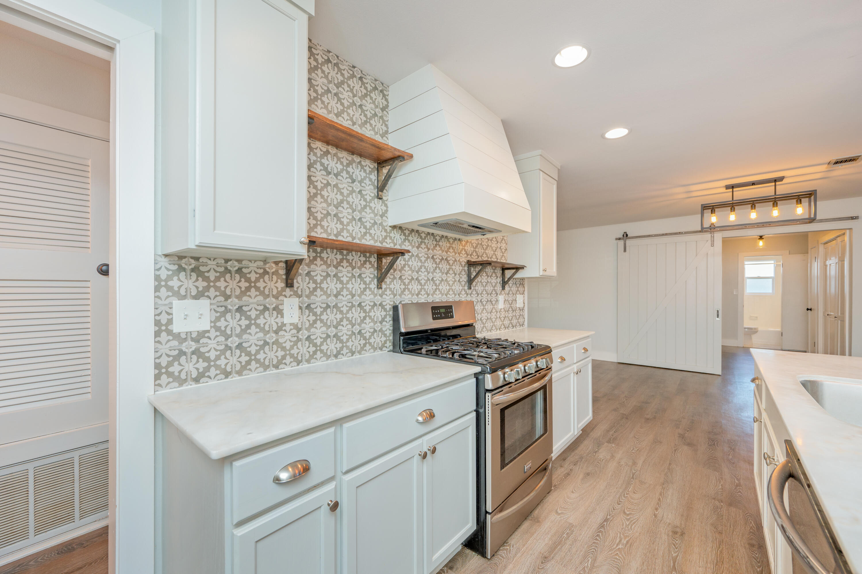 BAYOU WOODS 1ST ADDN - Residential Lease