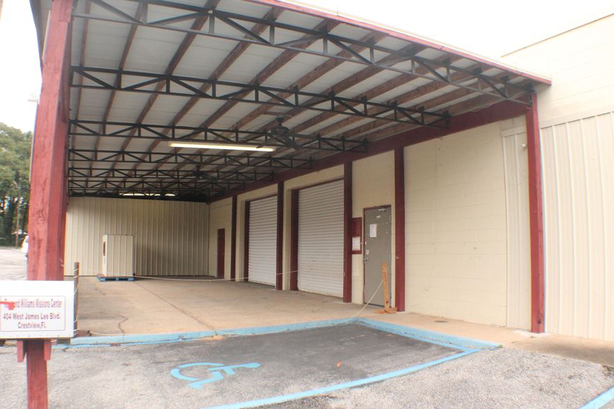 Trade New Roof for Rent! The landlord would like to trade a Commercial lease for a new Roof. The building has a flat roof that needs replacing. Roofer and Contractor believe a new truss lean-to style metal roof system will be most cost-efficient. The interior ceiling needs repair, the HVAC unit needs repair. As-is. Long-term lease agreement possibilities! Long-term lease, tenant liability policy, licensed and insured contractors for roof repair only. Shared parking with the church net door. Great Location for Office, Retail, Warehouse, and Storage!