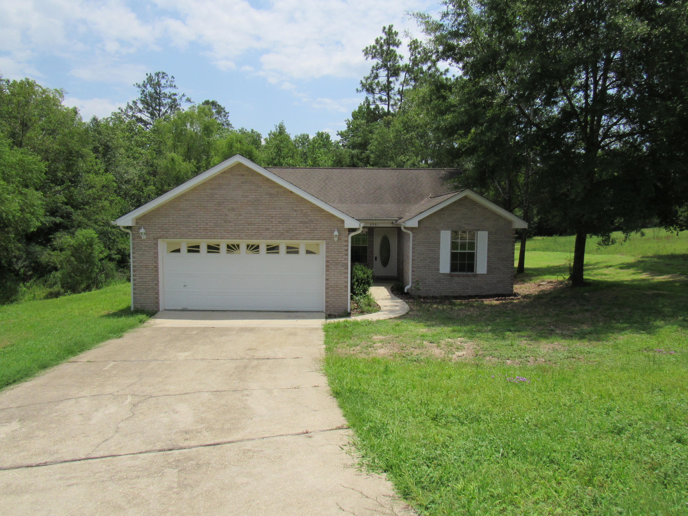 ROLLING HILLS ESTATES - Residential