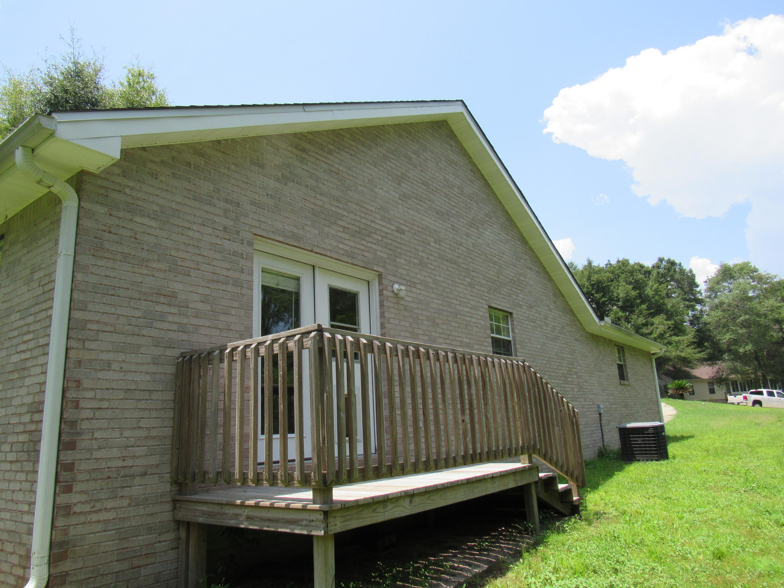 ROLLING HILLS ESTATES - Residential