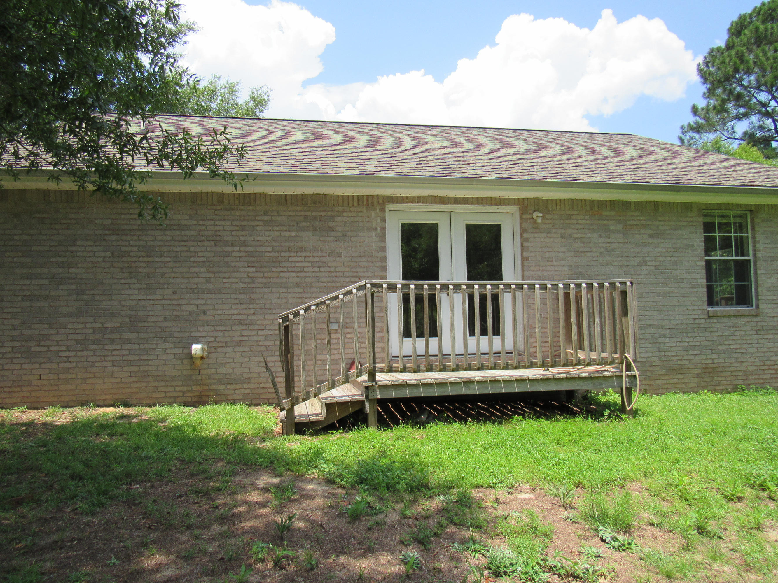 ROLLING HILLS ESTATES - Residential