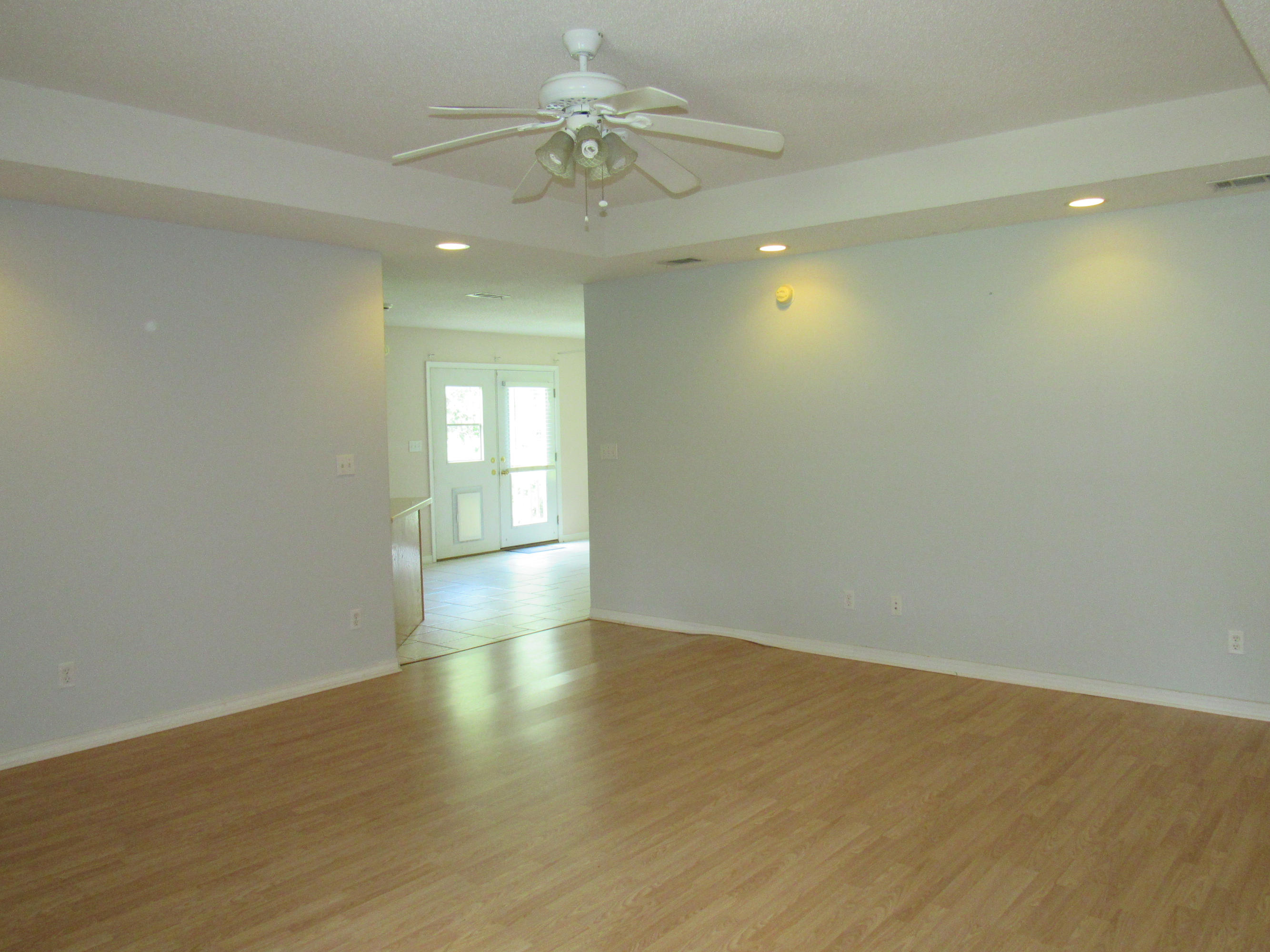 ROLLING HILLS ESTATES - Residential