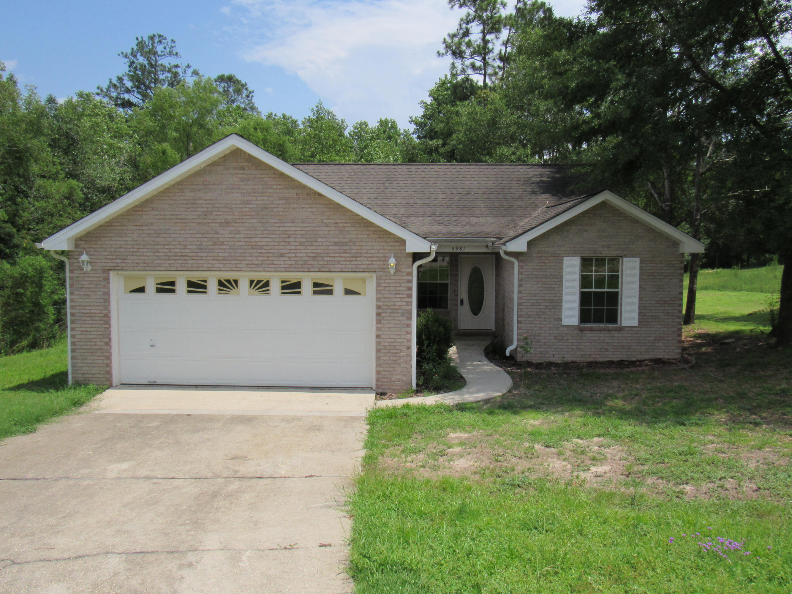 ROLLING HILLS ESTATES - Residential