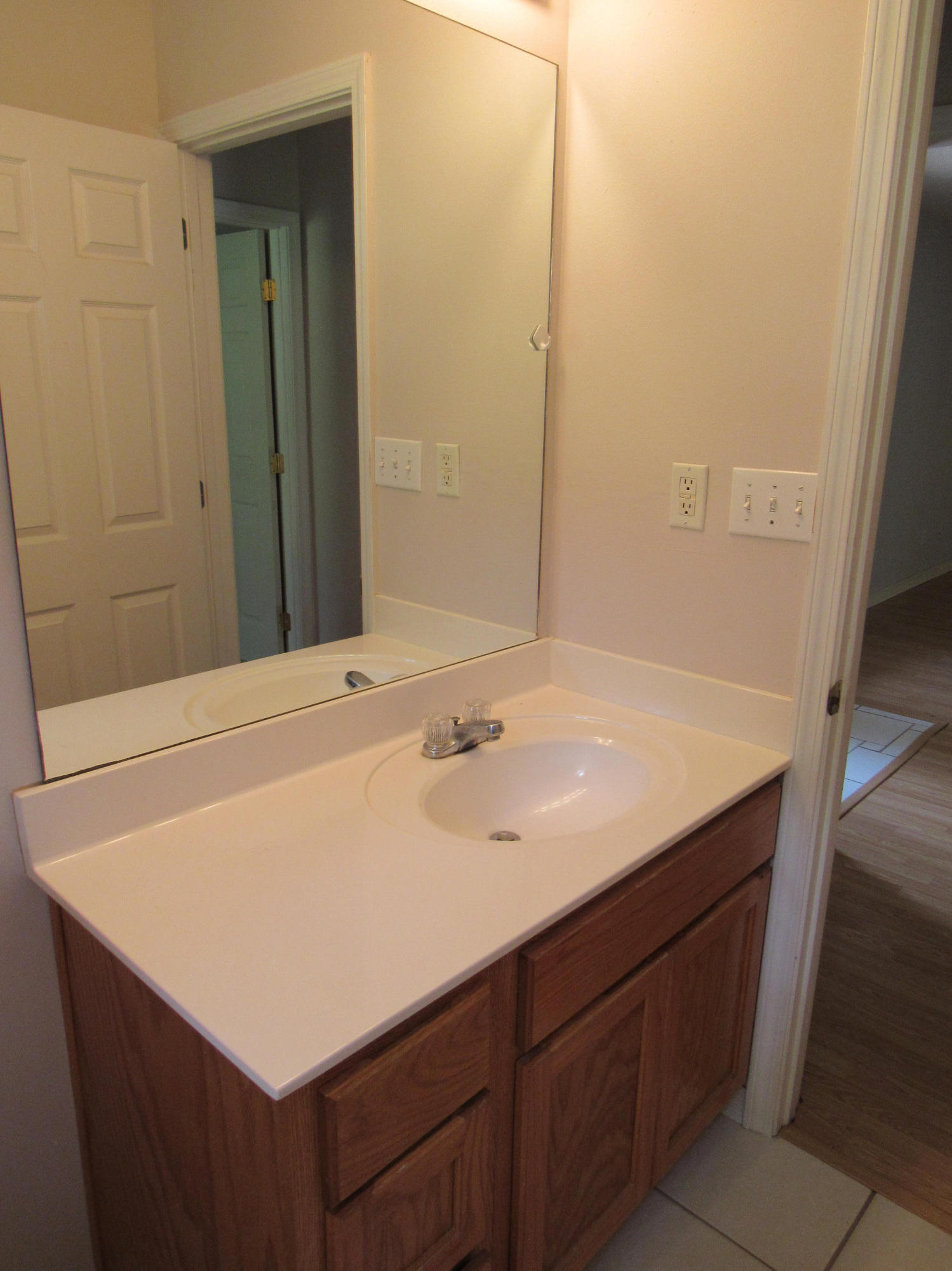 ROLLING HILLS ESTATES - Residential