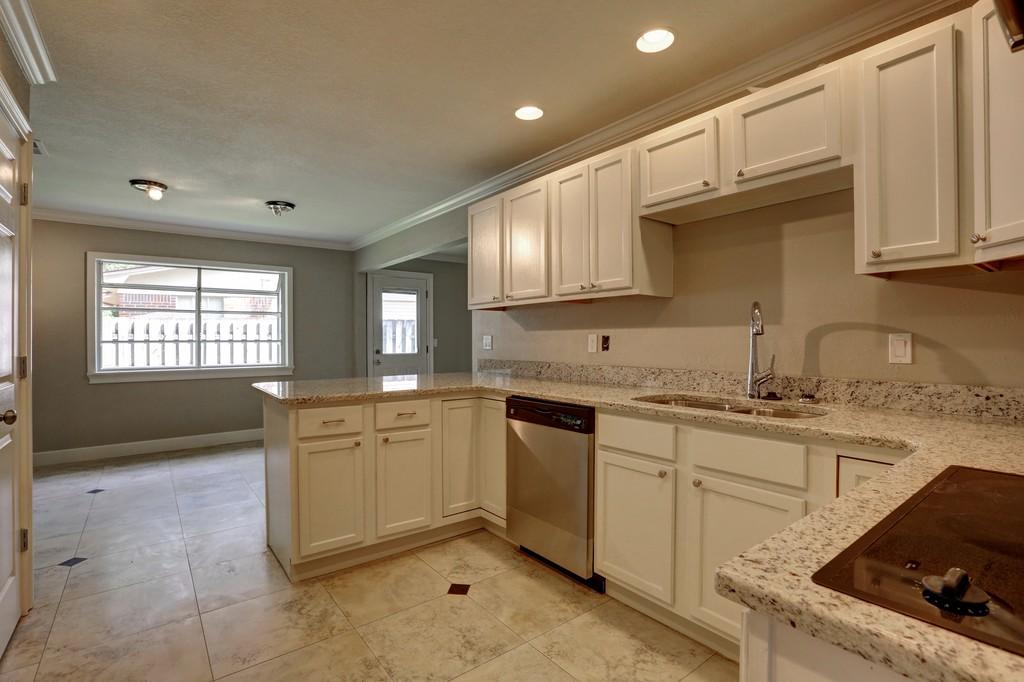 ELLIOTTS POINT 10TH ADDN - Residential