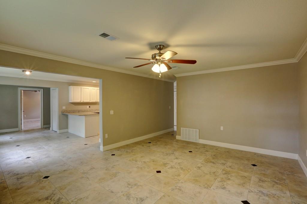 ELLIOTTS POINT 10TH ADDN - Residential