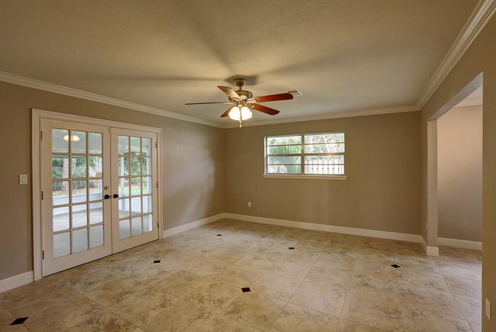 ELLIOTTS POINT 10TH ADDN - Residential