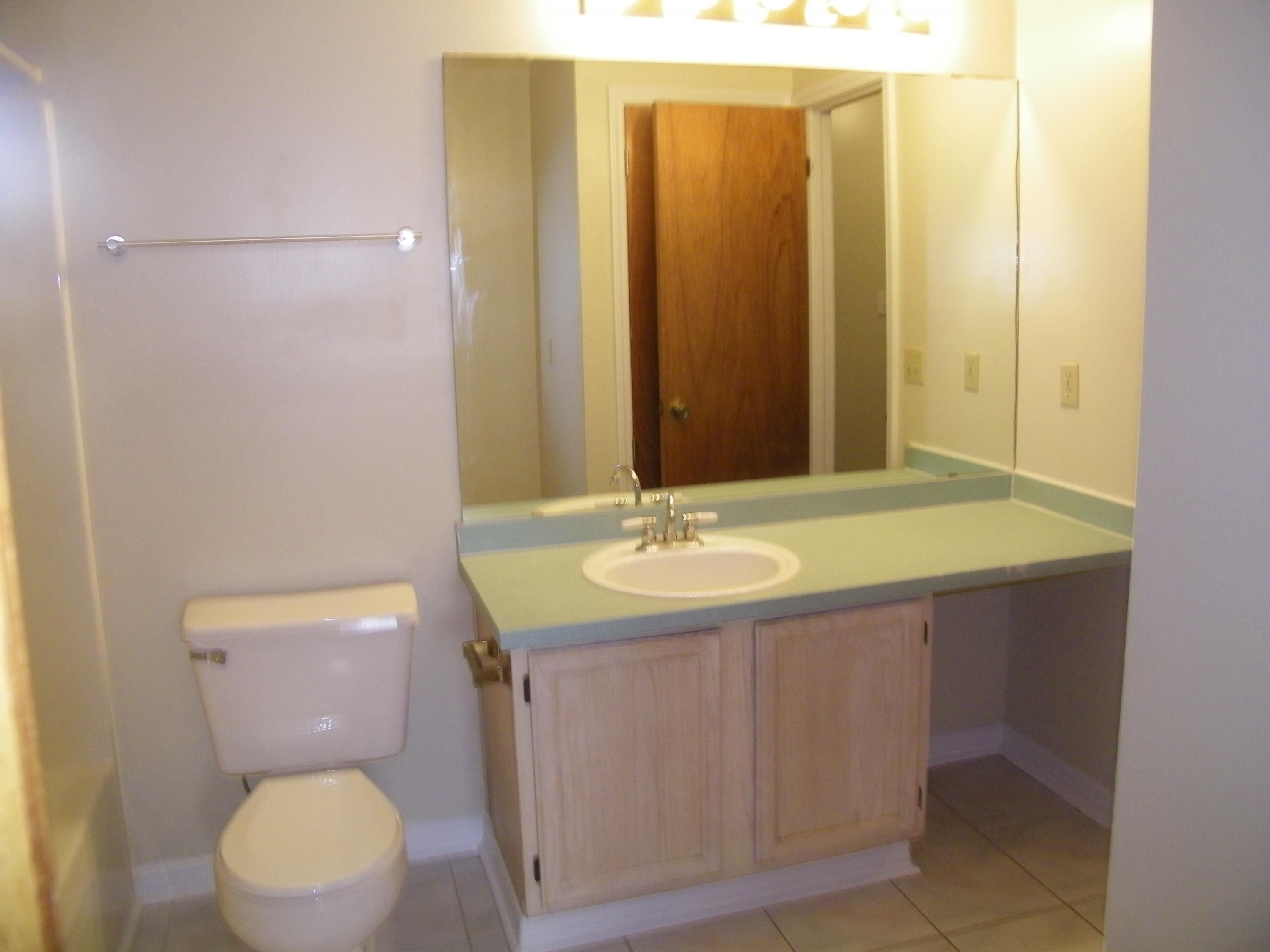 AZALEA GARDENS 1ST ADDN - Residential Lease