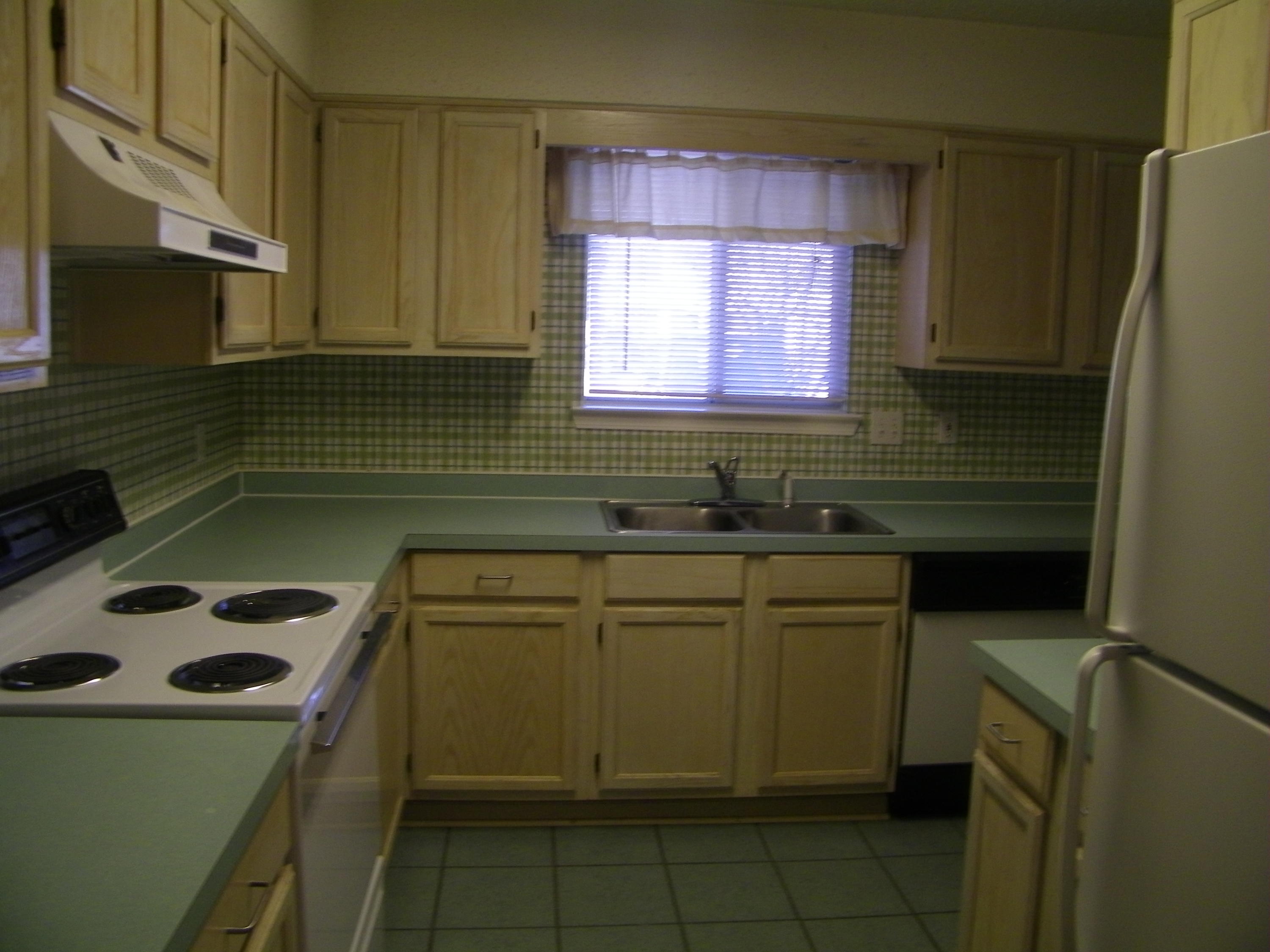 AZALEA GARDENS 1ST ADDN - Residential Lease
