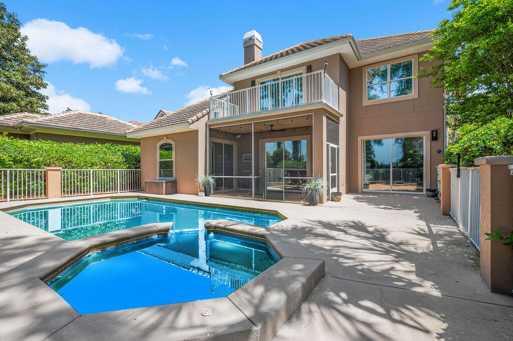 REGATTA BAY PATIO HOMES - Residential