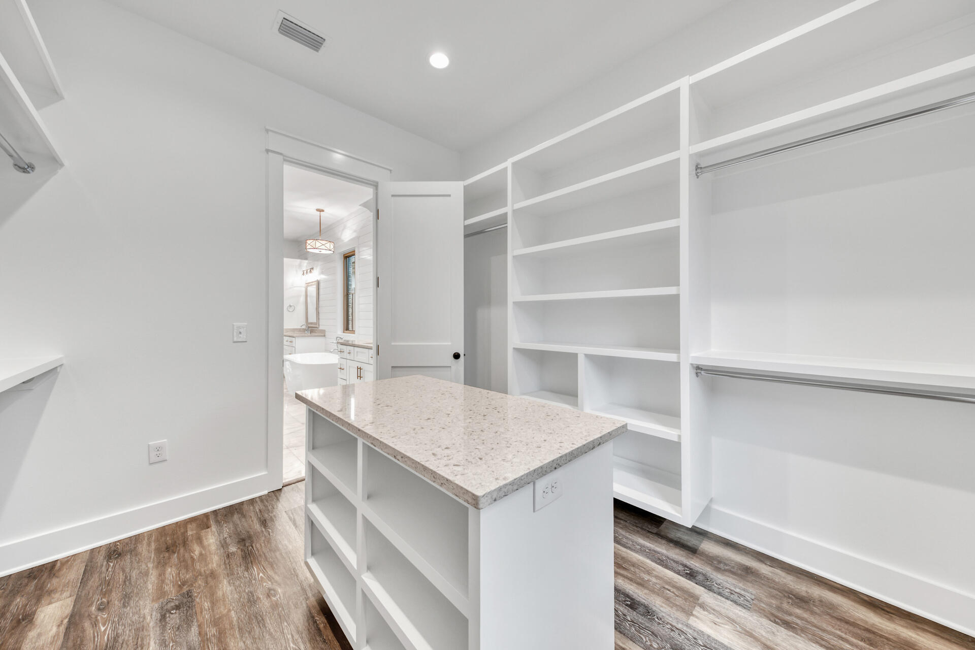 BAY TOWNE VIEW - Residential