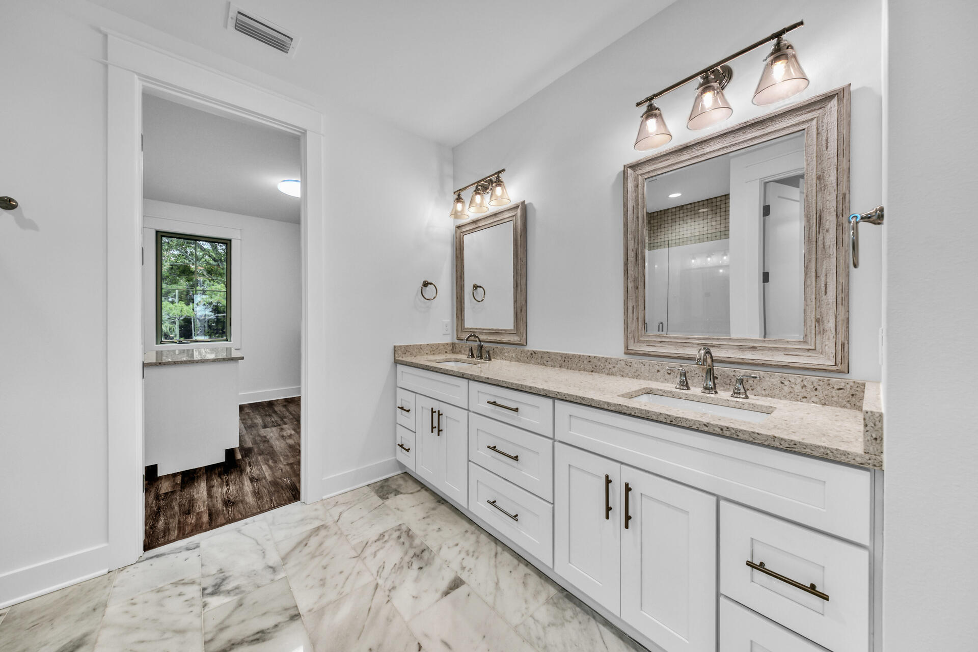 BAY TOWNE VIEW - Residential