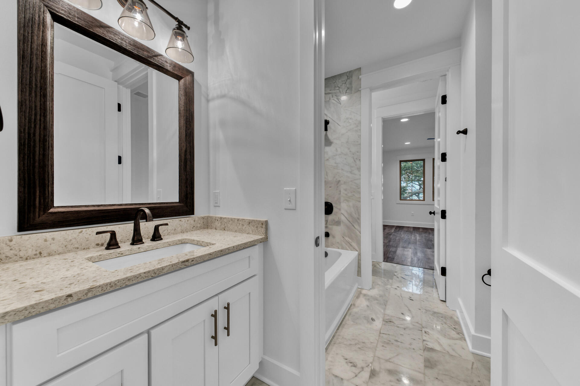 BAY TOWNE VIEW - Residential