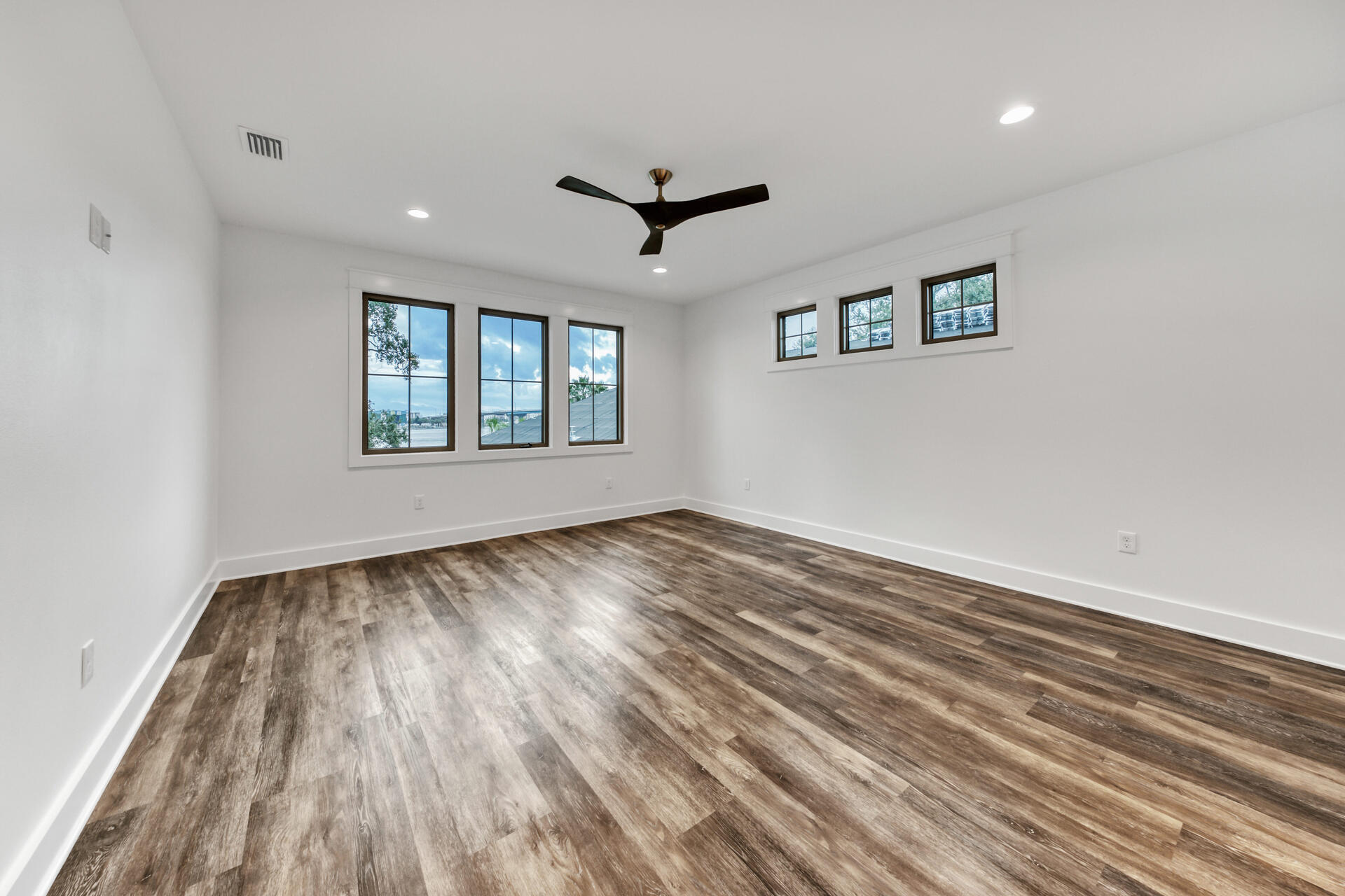 BAY TOWNE VIEW - Residential