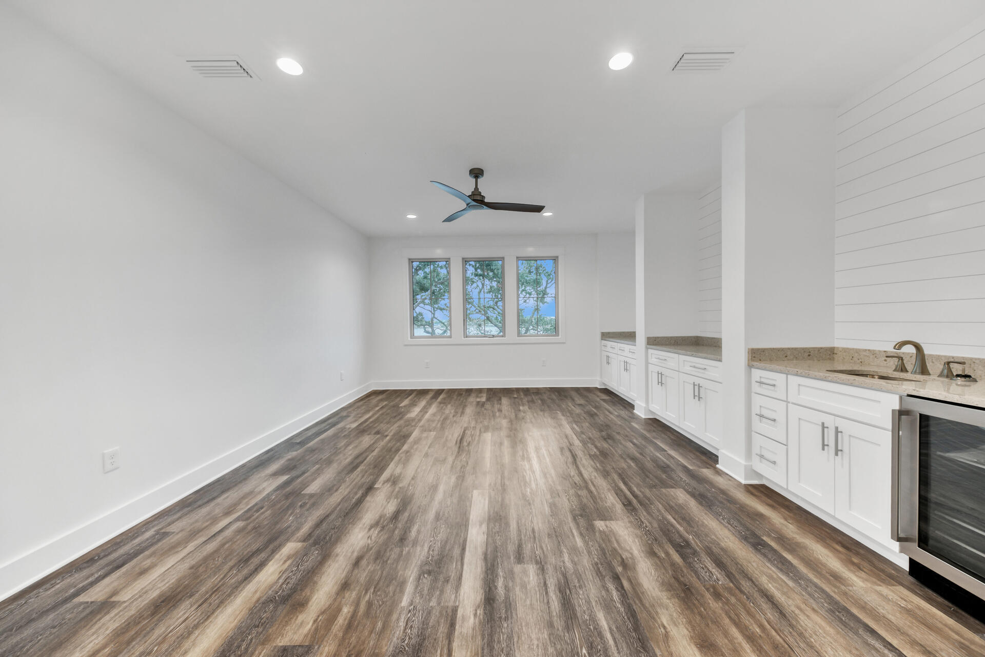 BAY TOWNE VIEW - Residential