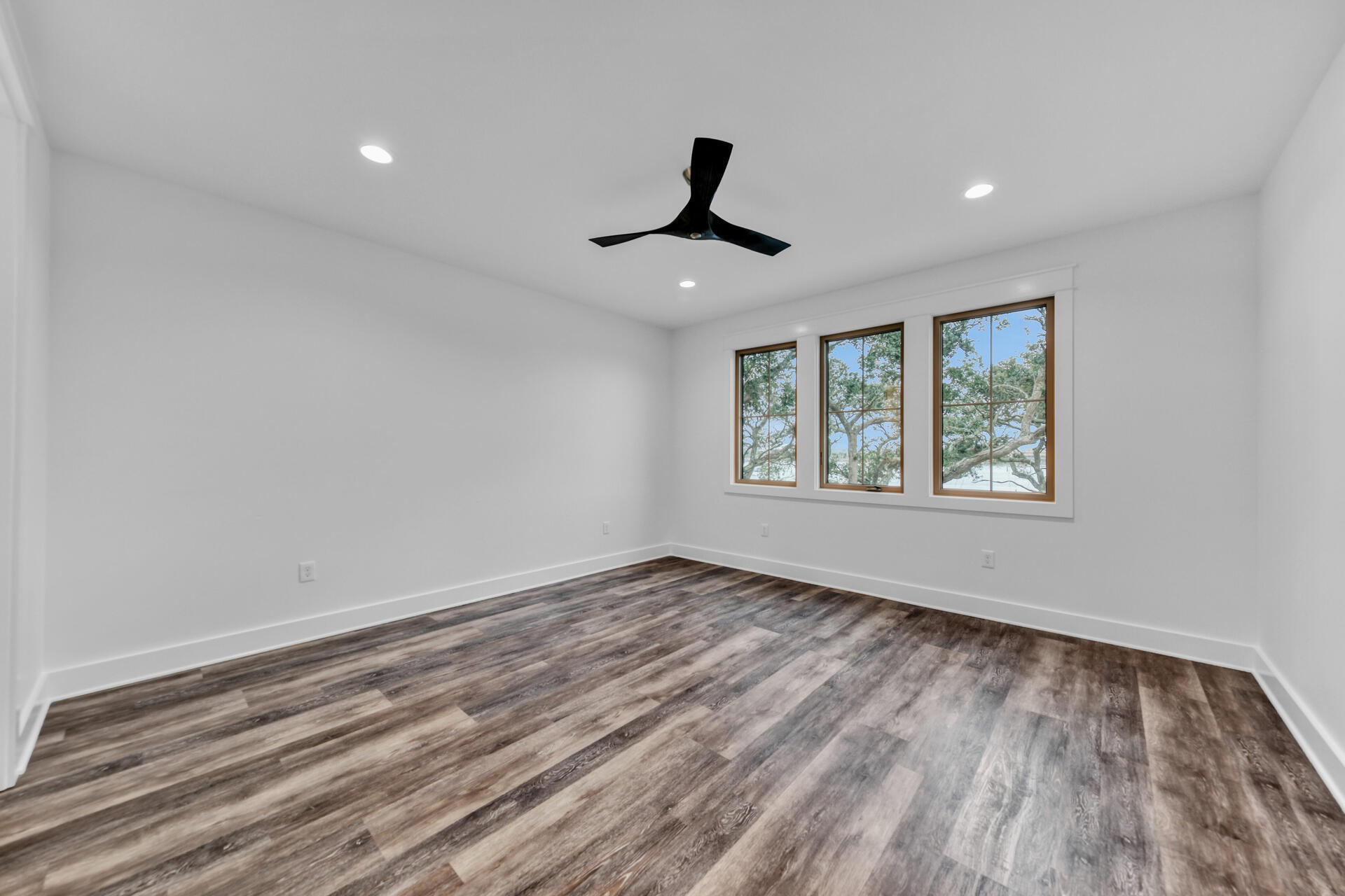 BAY TOWNE VIEW - Residential