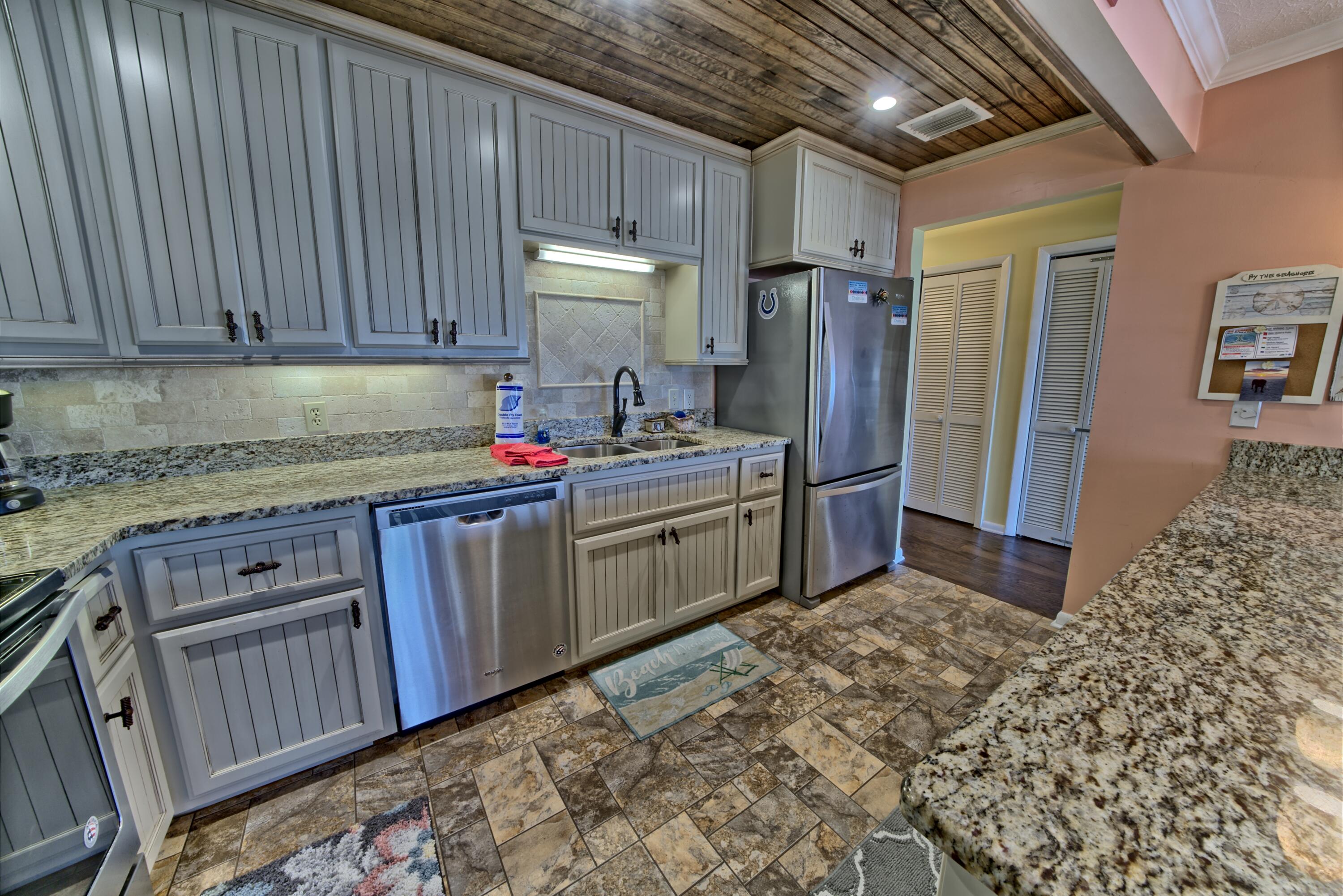 Harbor Arms - Residential