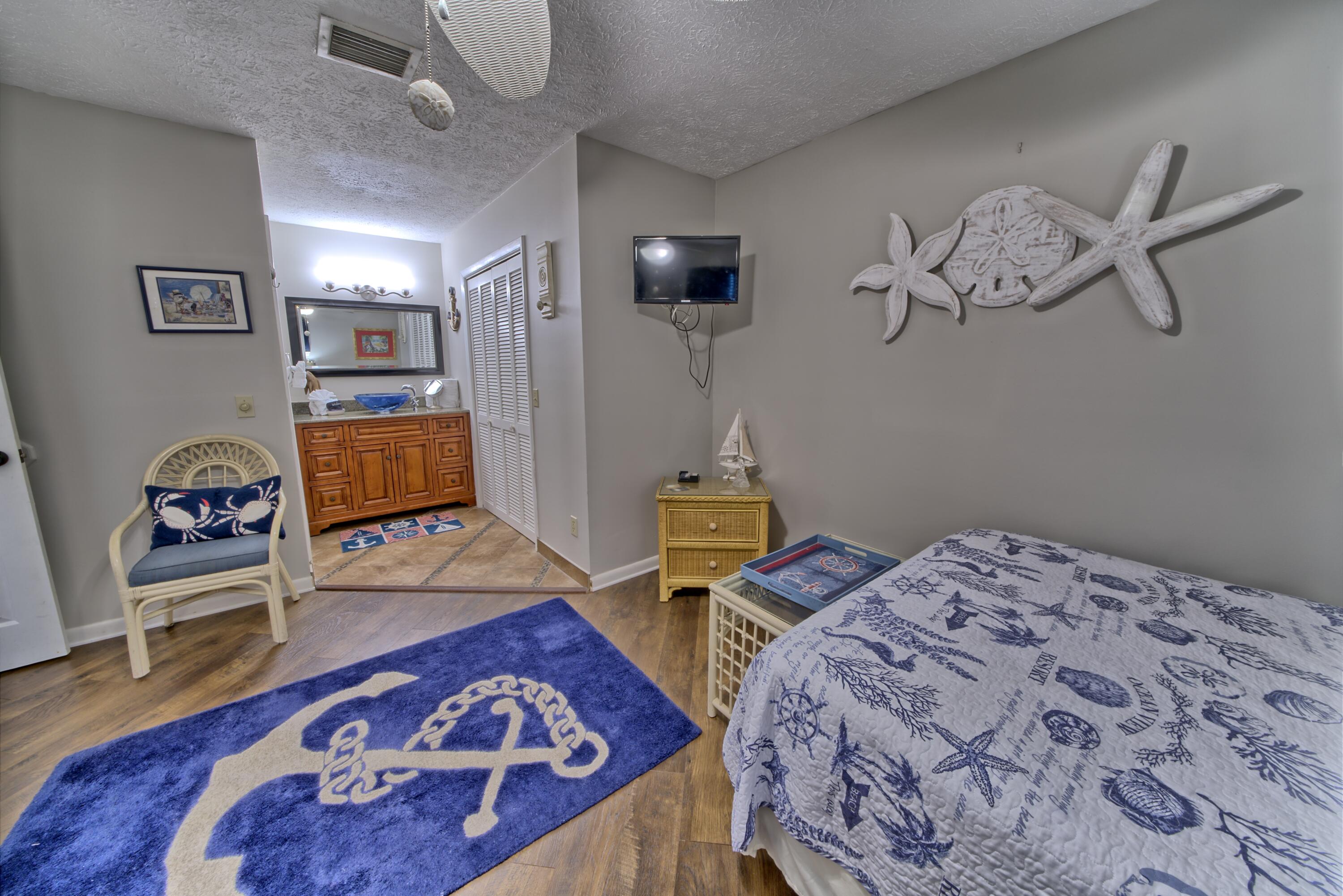 Harbor Arms - Residential