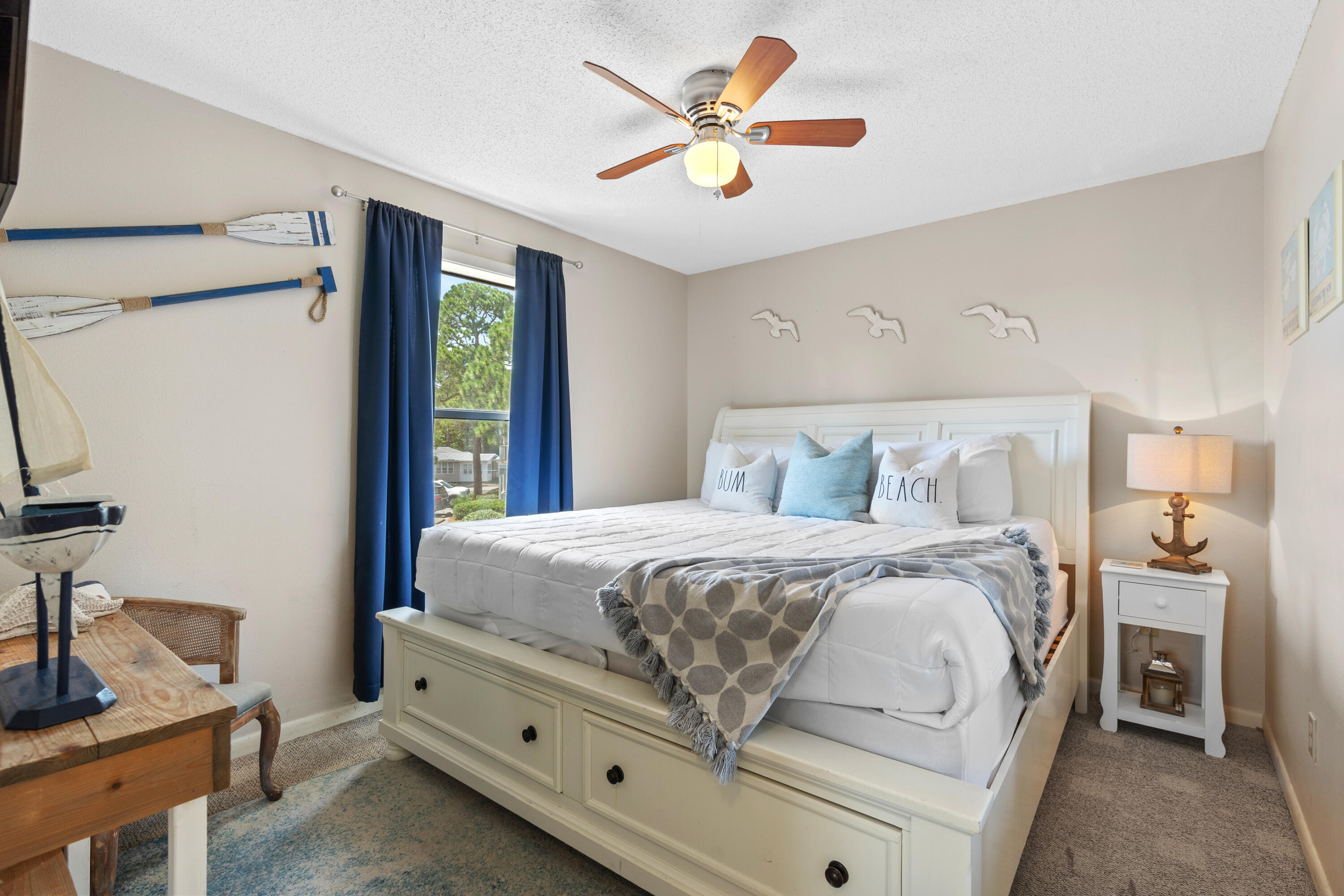 BEACHWOOD VILLAS CONDO PH 2 - Residential