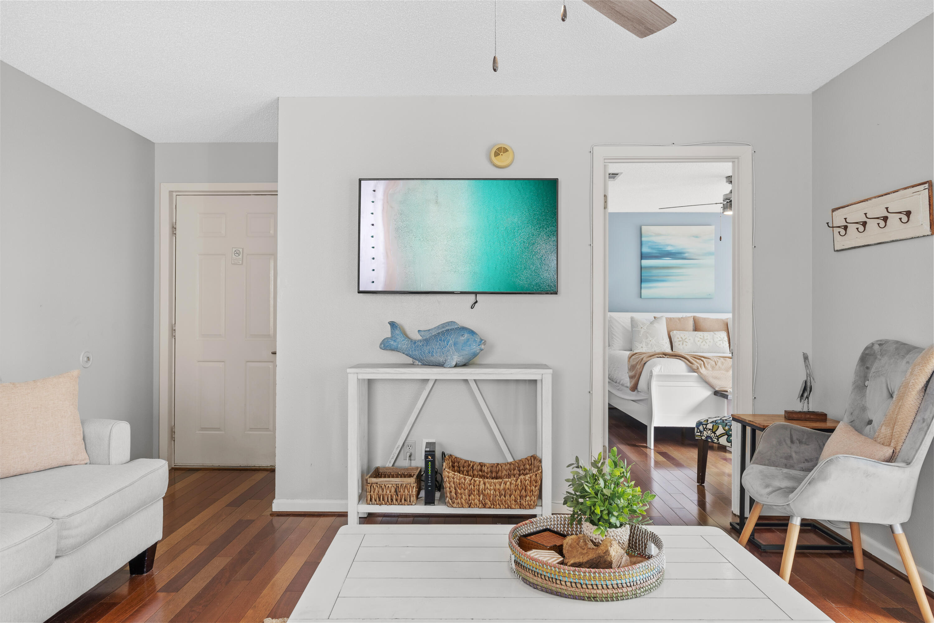 BEACHWOOD VILLAS CONDO PH 2 - Residential