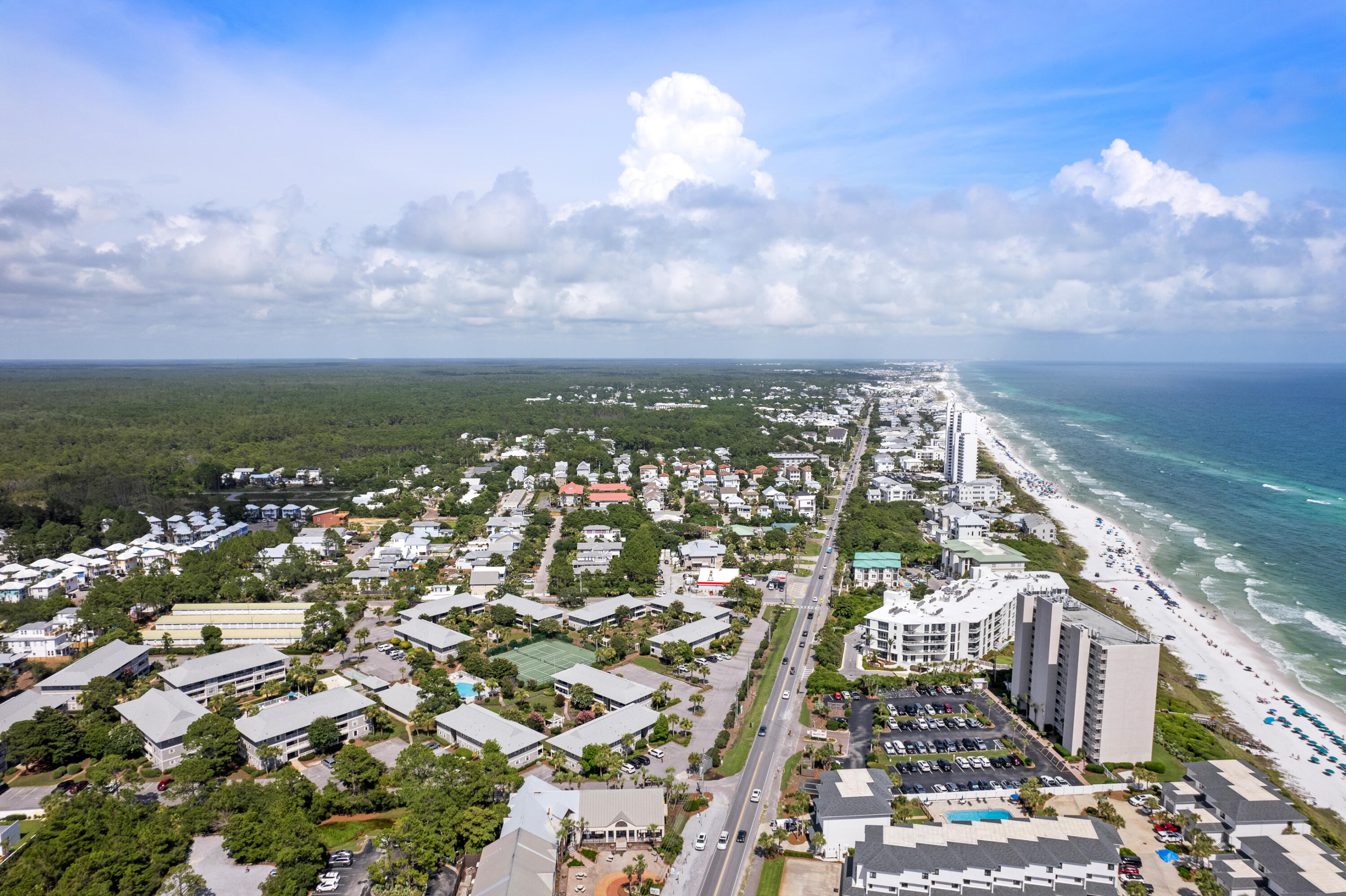 BEACHWOOD VILLAS CONDO PH 2 - Residential
