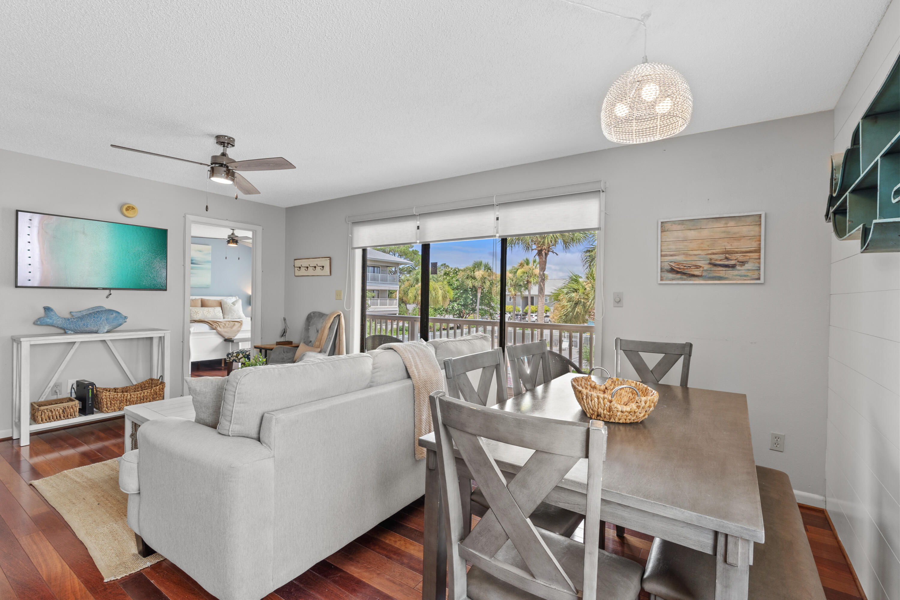BEACHWOOD VILLAS CONDO PH 2 - Residential