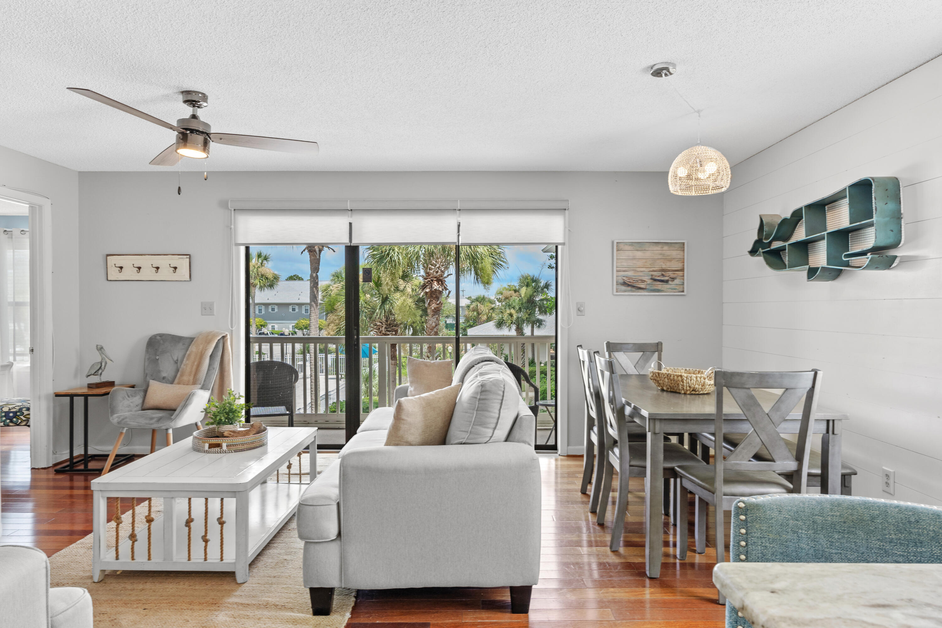 BEACHWOOD VILLAS CONDO PH 2 - Residential