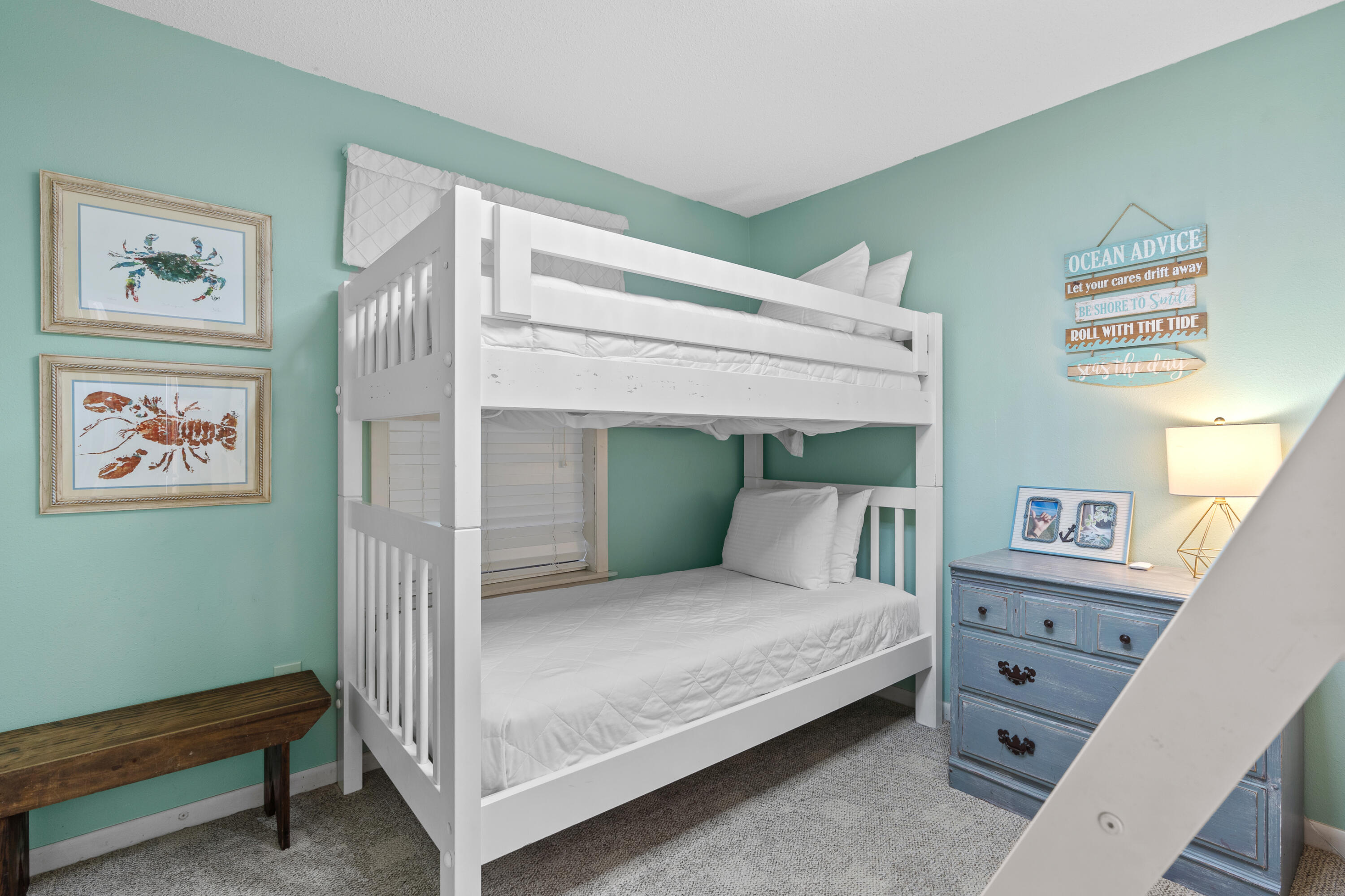 BEACHWOOD VILLAS CONDO PH 2 - Residential