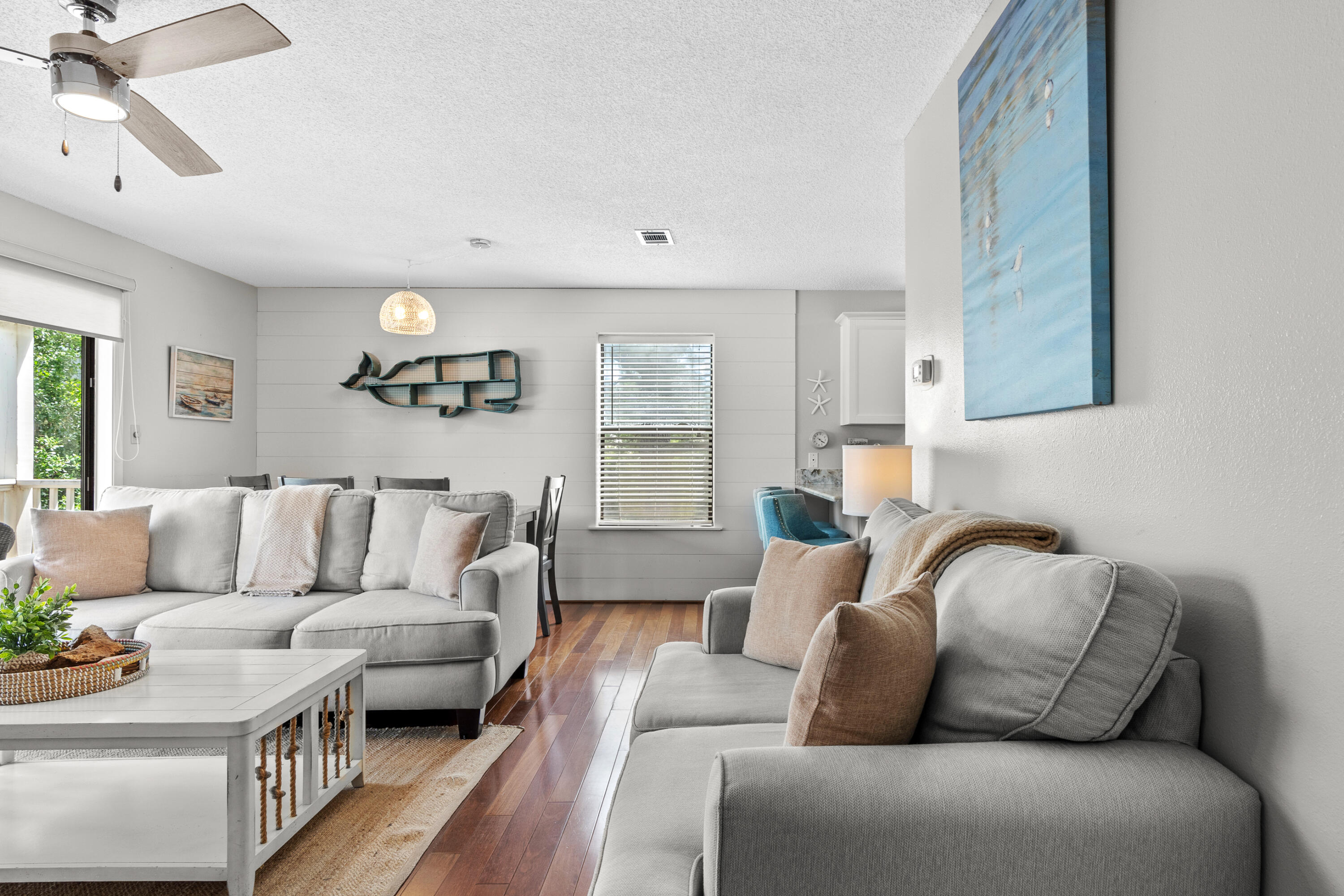BEACHWOOD VILLAS CONDO PH 2 - Residential