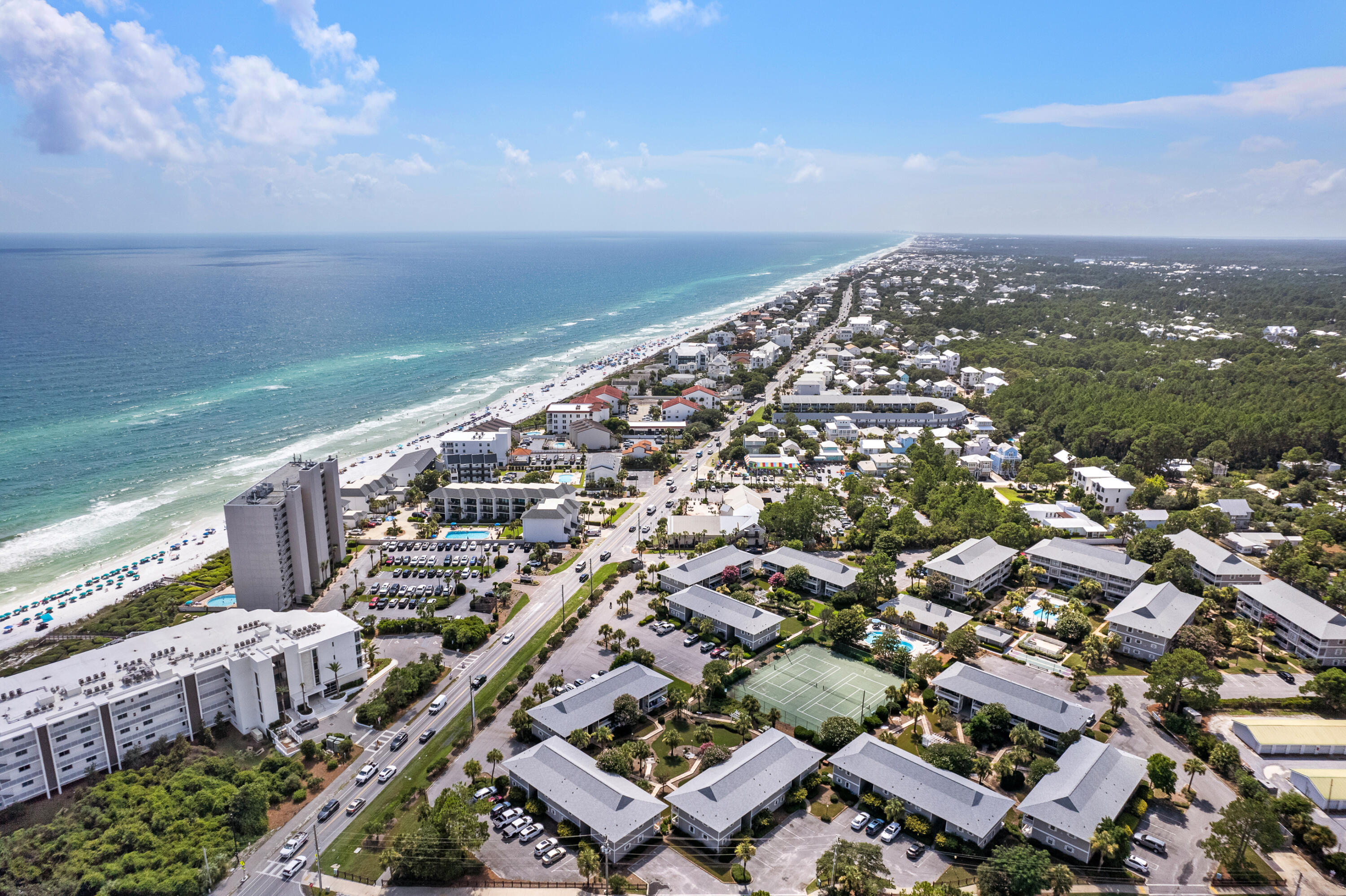 BEACHWOOD VILLAS CONDO PH 2 - Residential