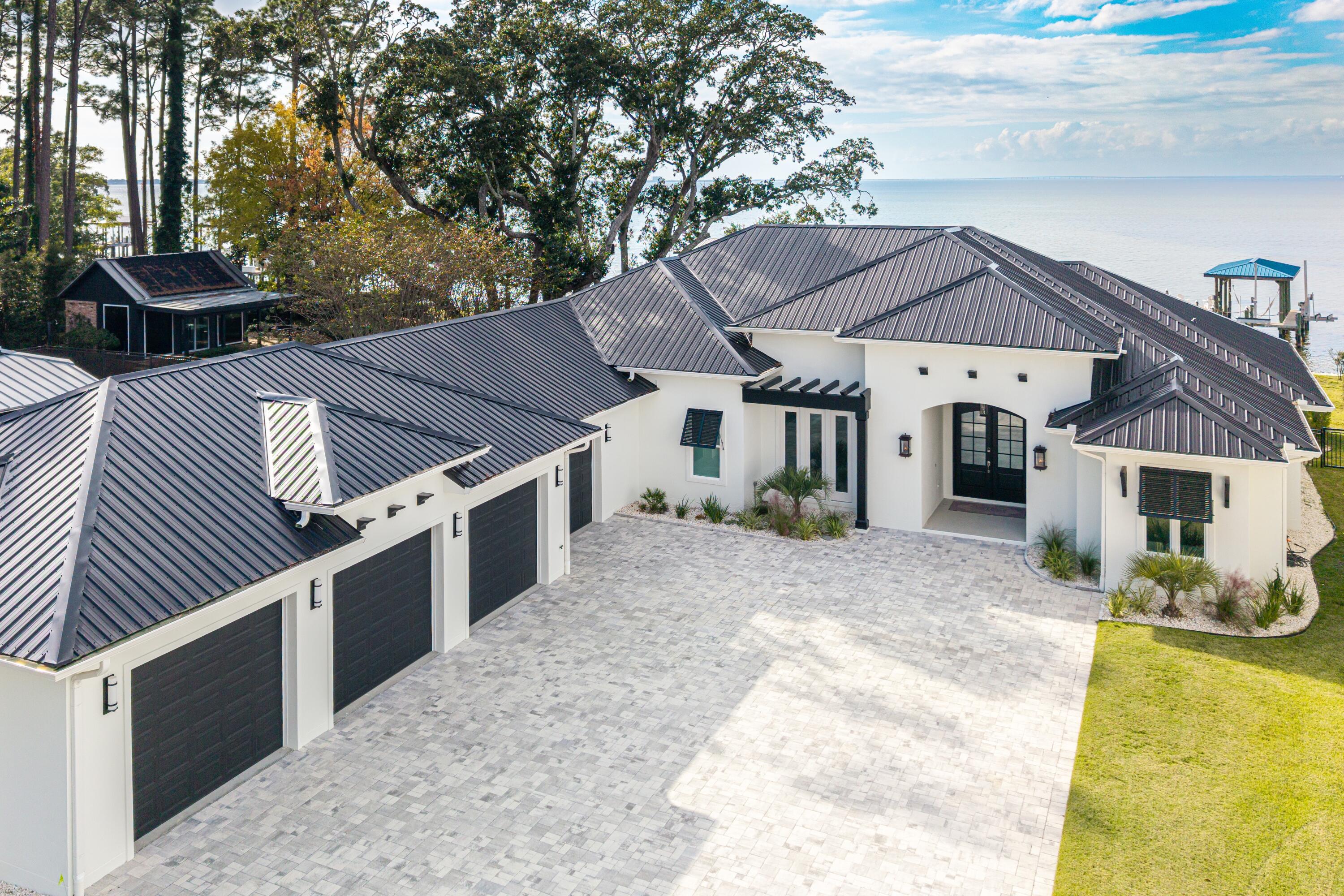 DRIFTWOOD ESTATES - Residential