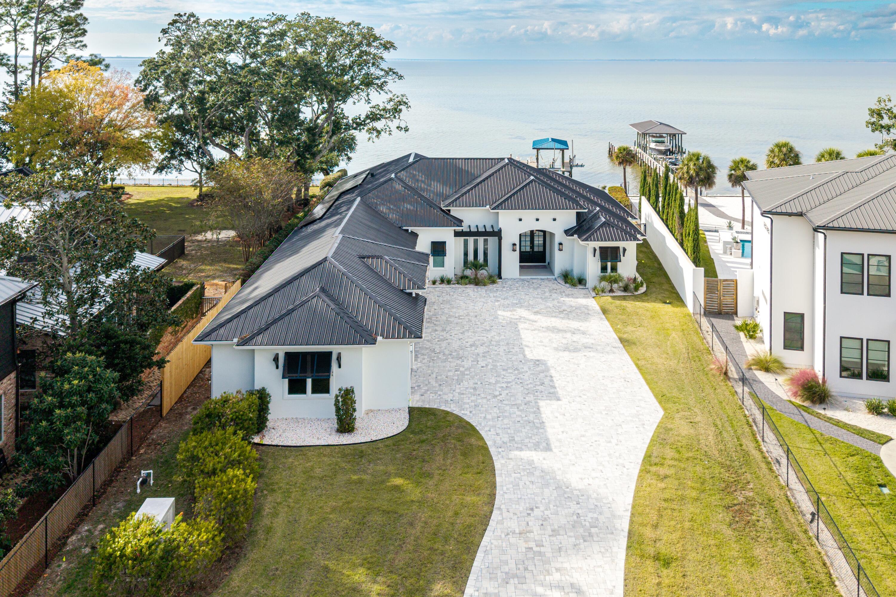 DRIFTWOOD ESTATES - Residential