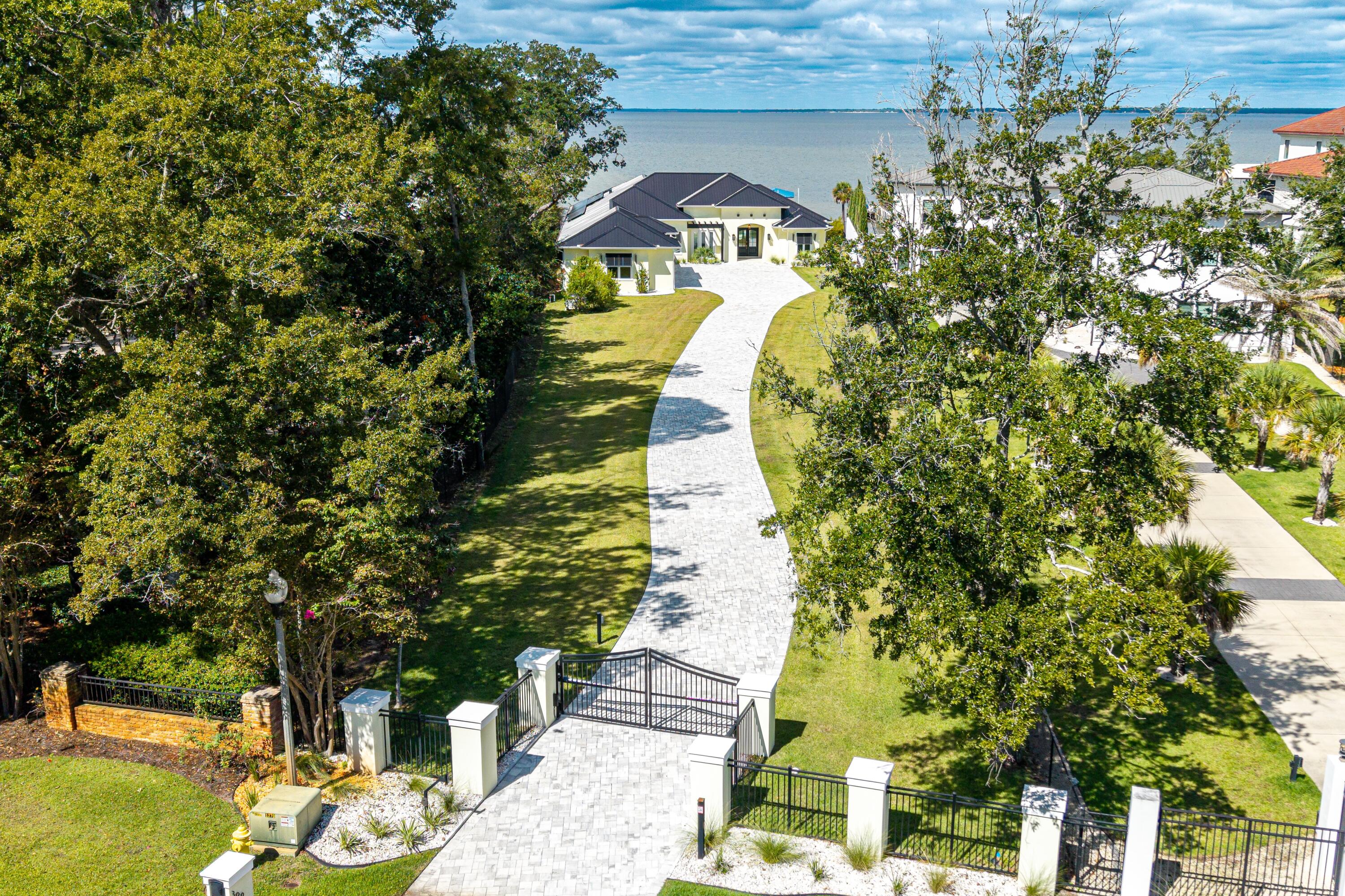 DRIFTWOOD ESTATES - Residential