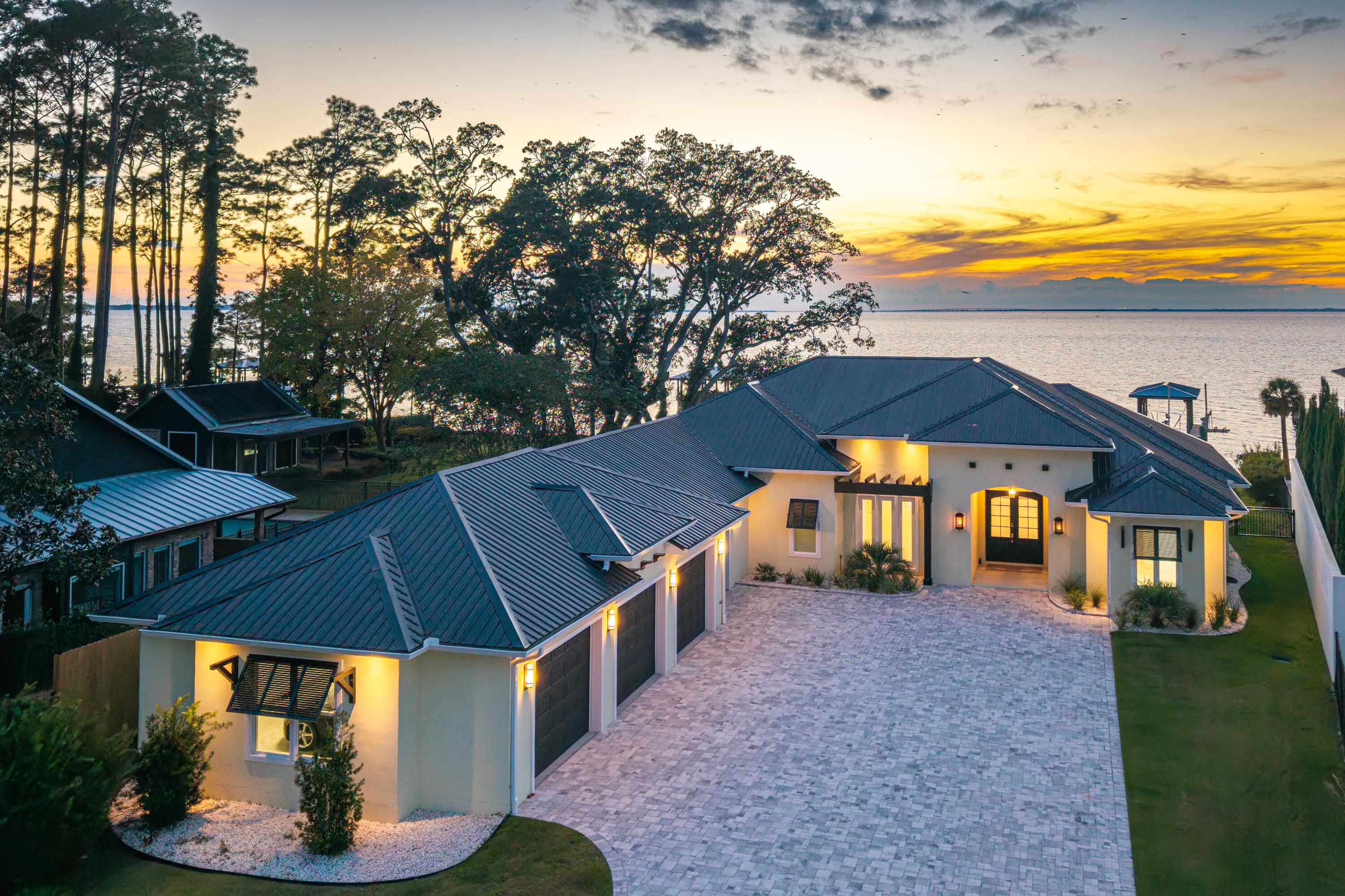 DRIFTWOOD ESTATES - Residential