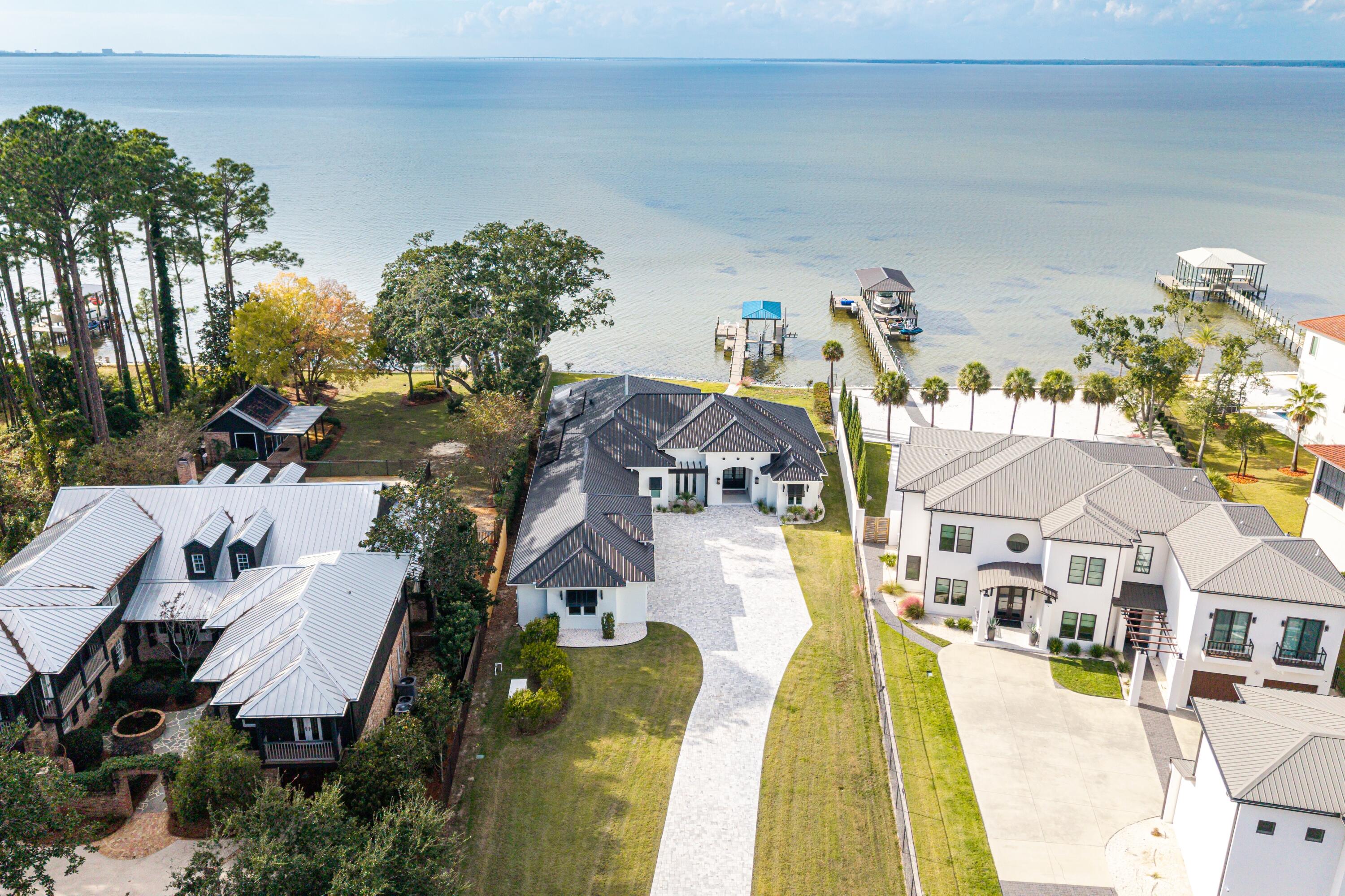 DRIFTWOOD ESTATES - Residential