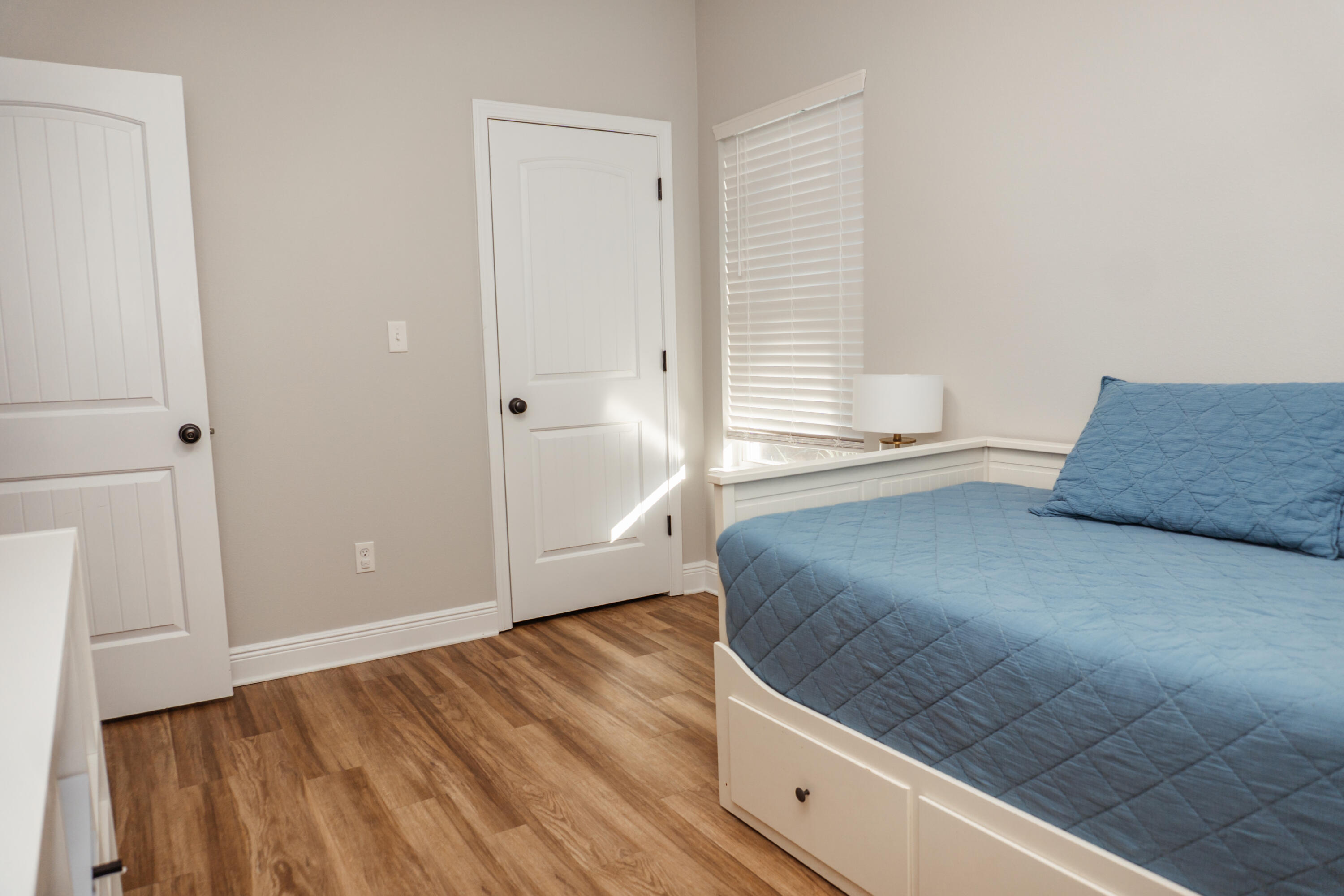 PINNACLE POINT - Residential Lease