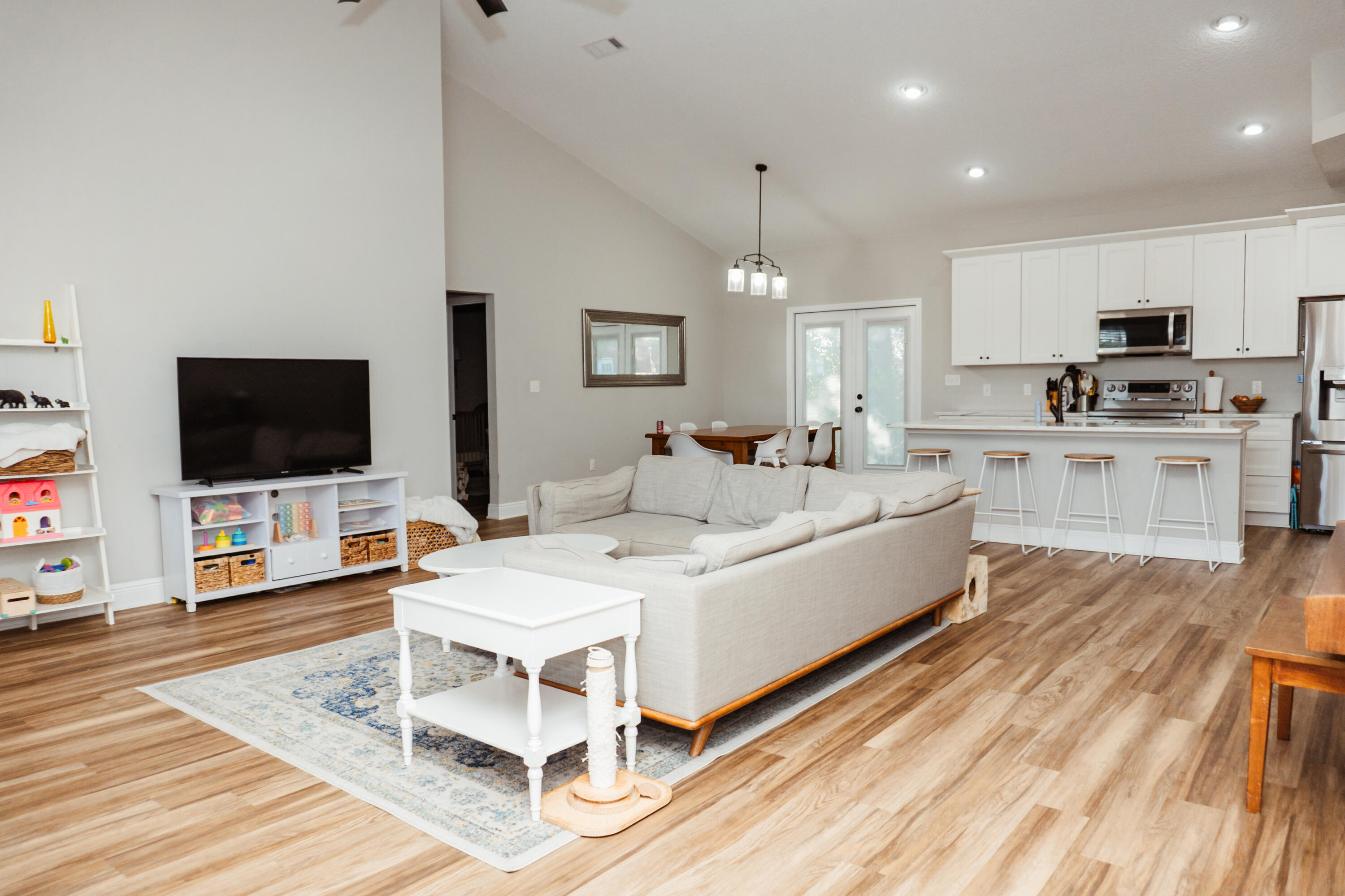 PINNACLE POINT - Residential Lease