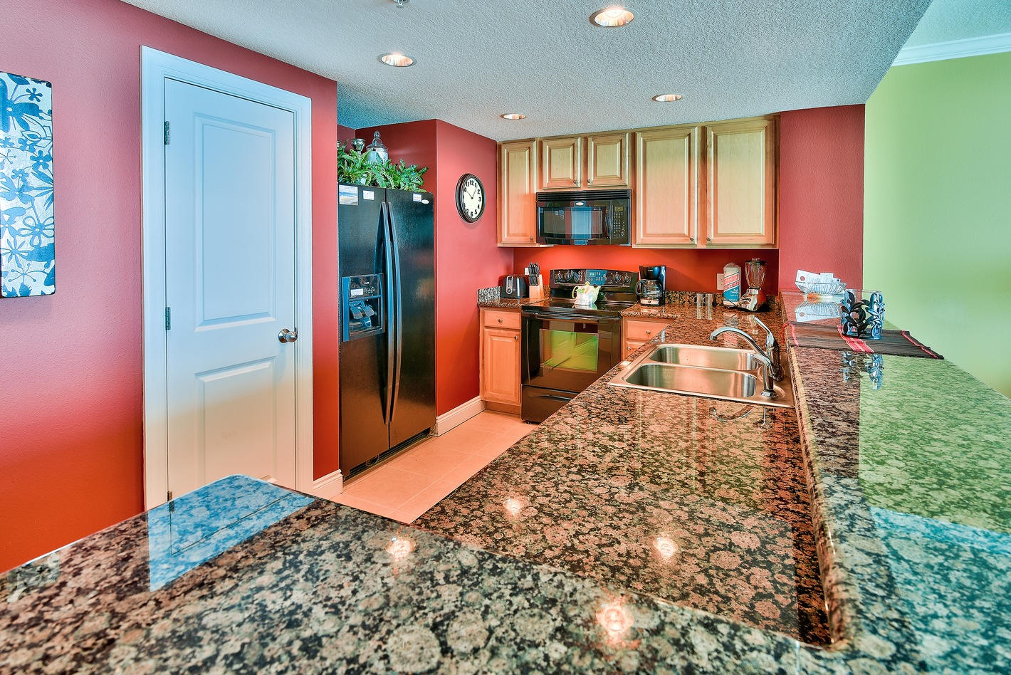 PALAZZO CONDOMINIUM - Residential